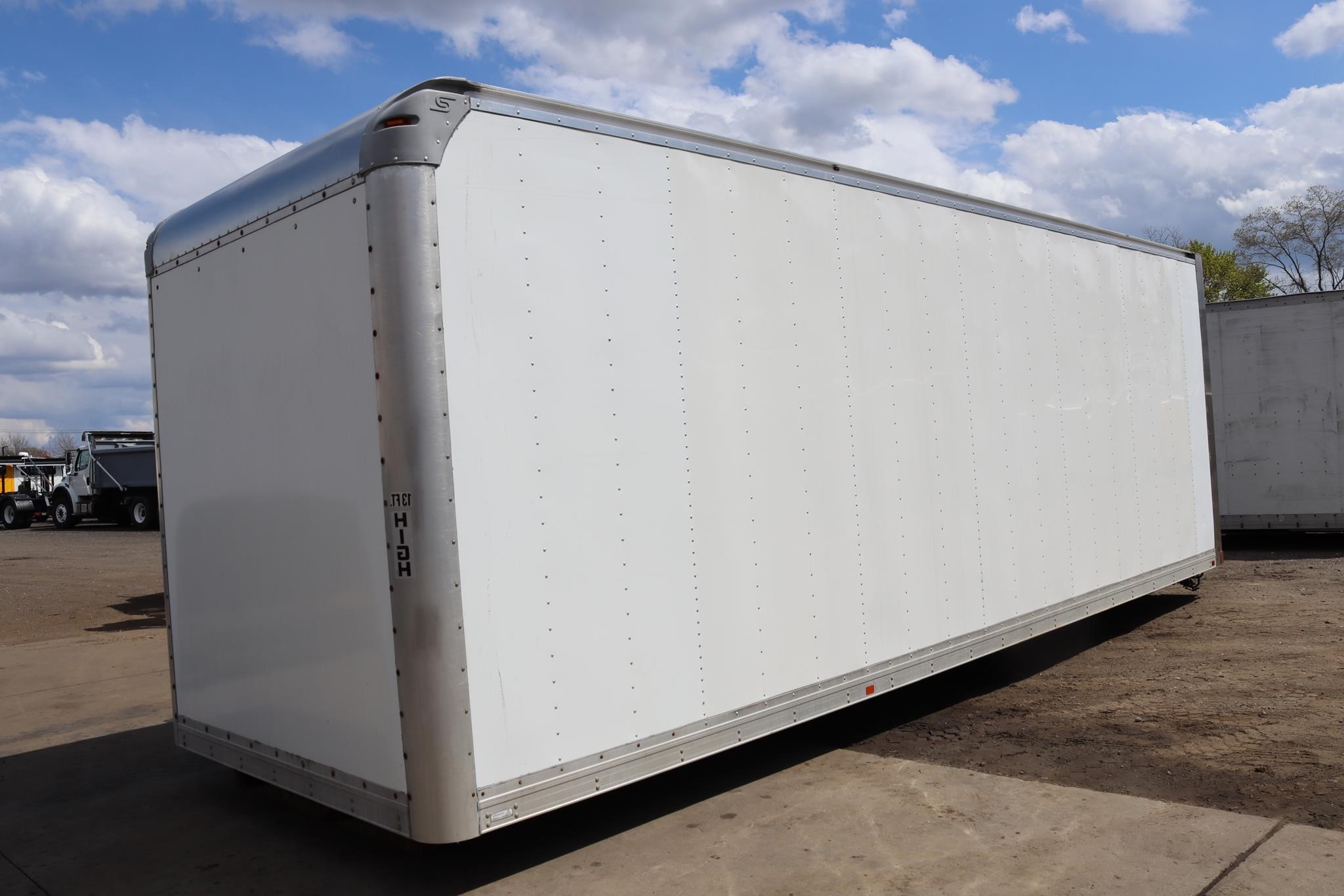 2020 SUPREME 26 FT - image 2 of 6