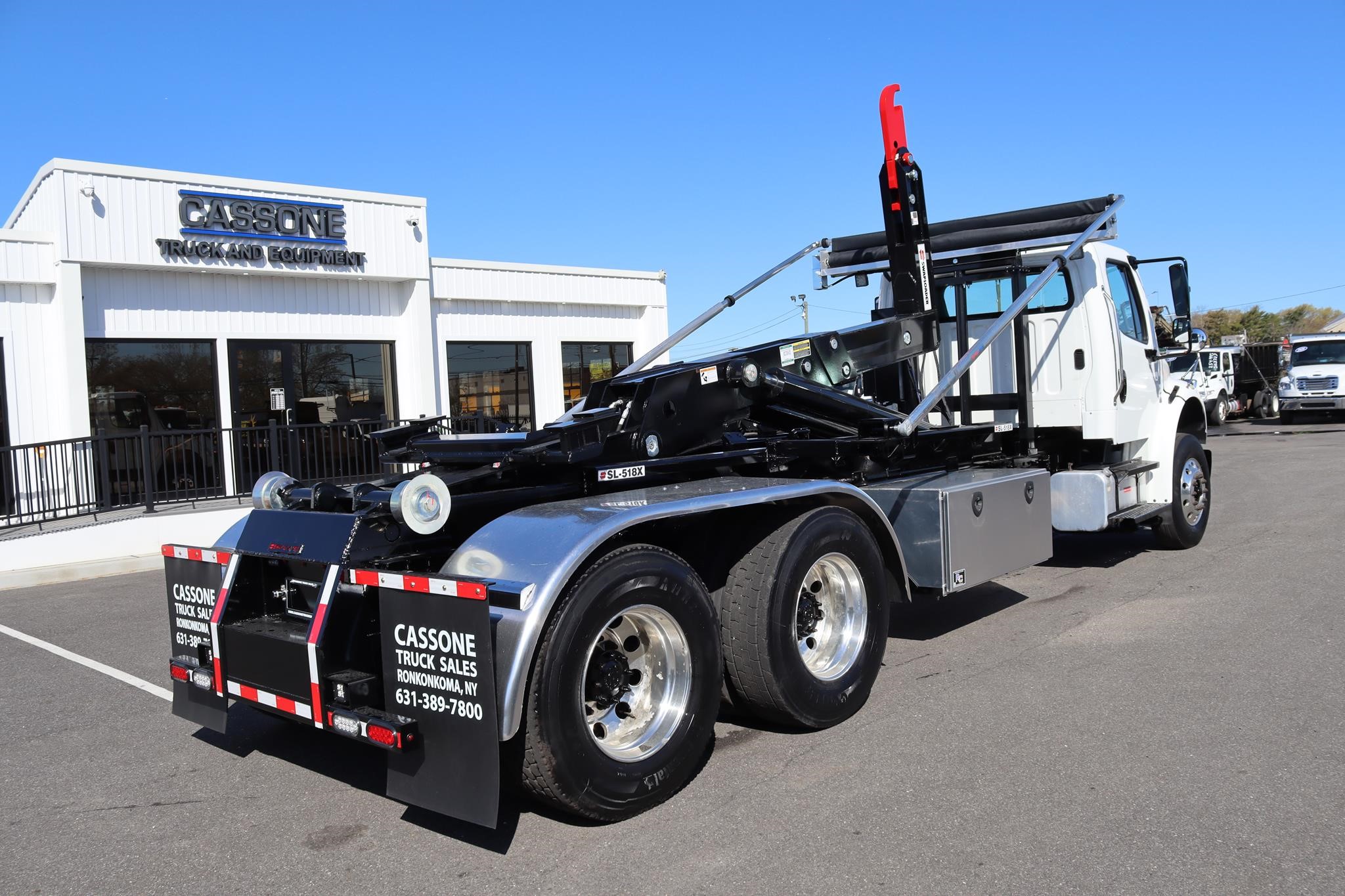 2018 FREIGHTLINER BUSINESS CLASS M2 106 - image 4 of 6