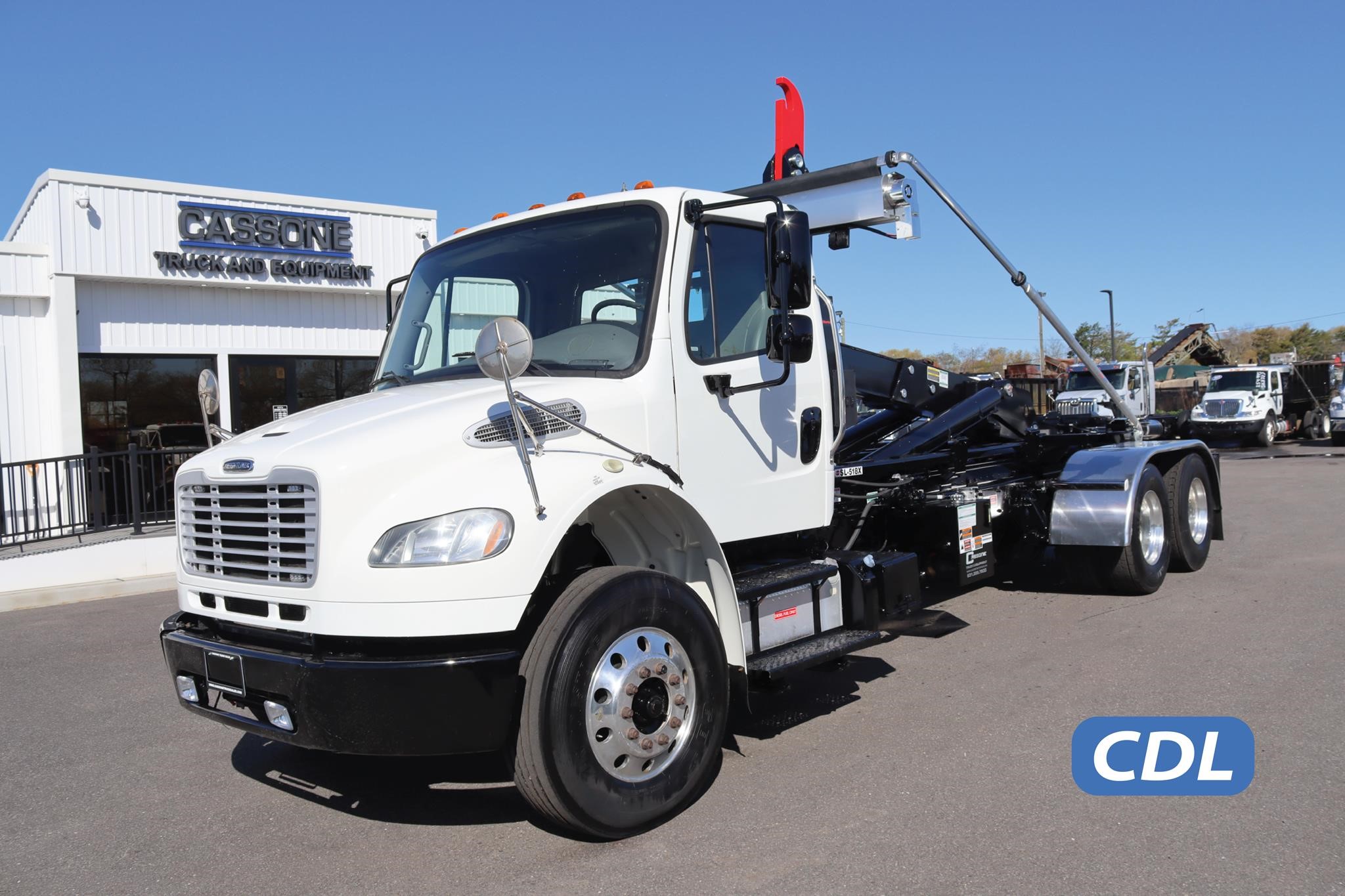 2018 FREIGHTLINER BUSINESS CLASS M2 106 - image 1 of 6