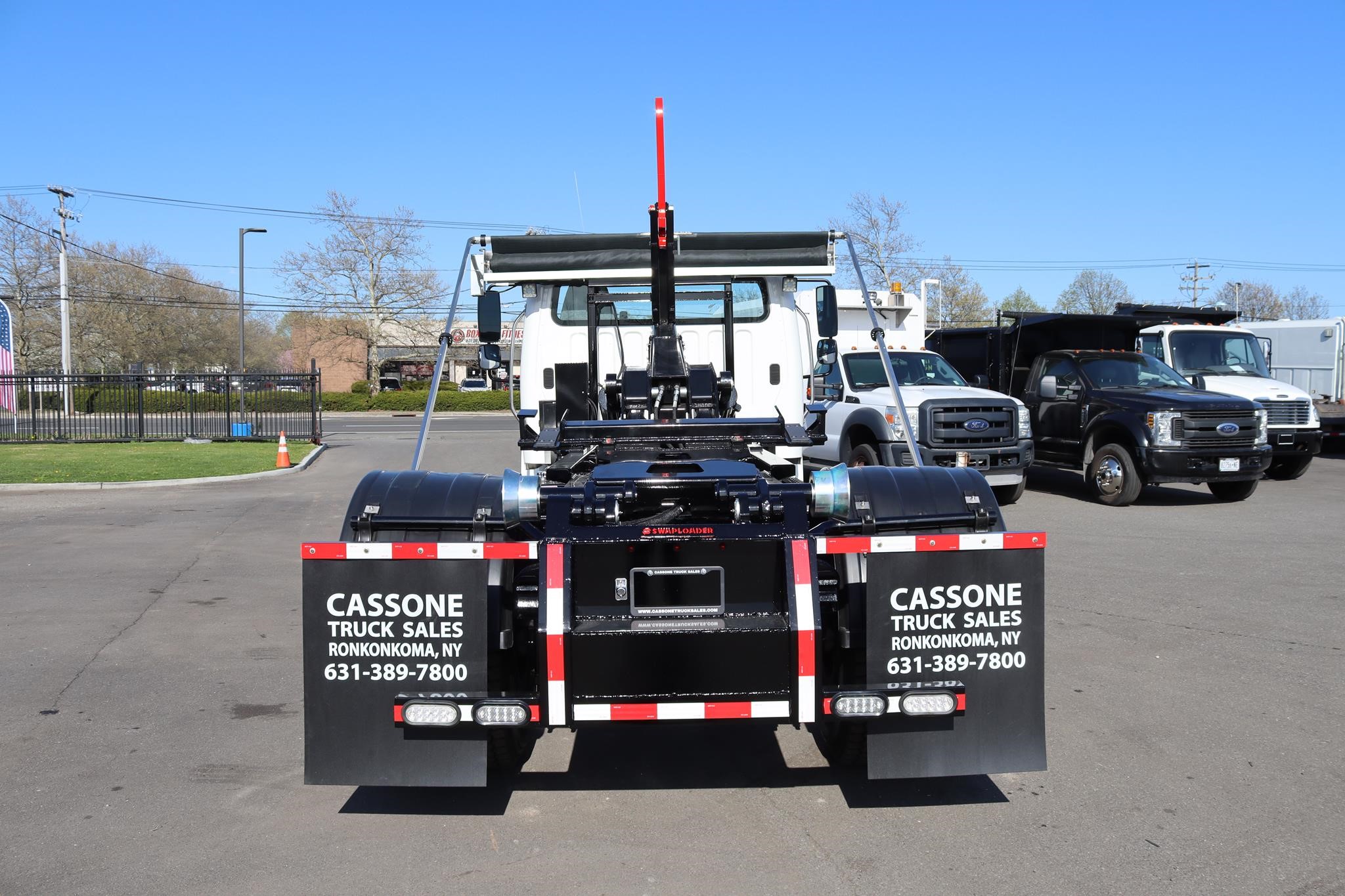 2019 FREIGHTLINER BUSINESS CLASS M2 106 - image 3 of 6