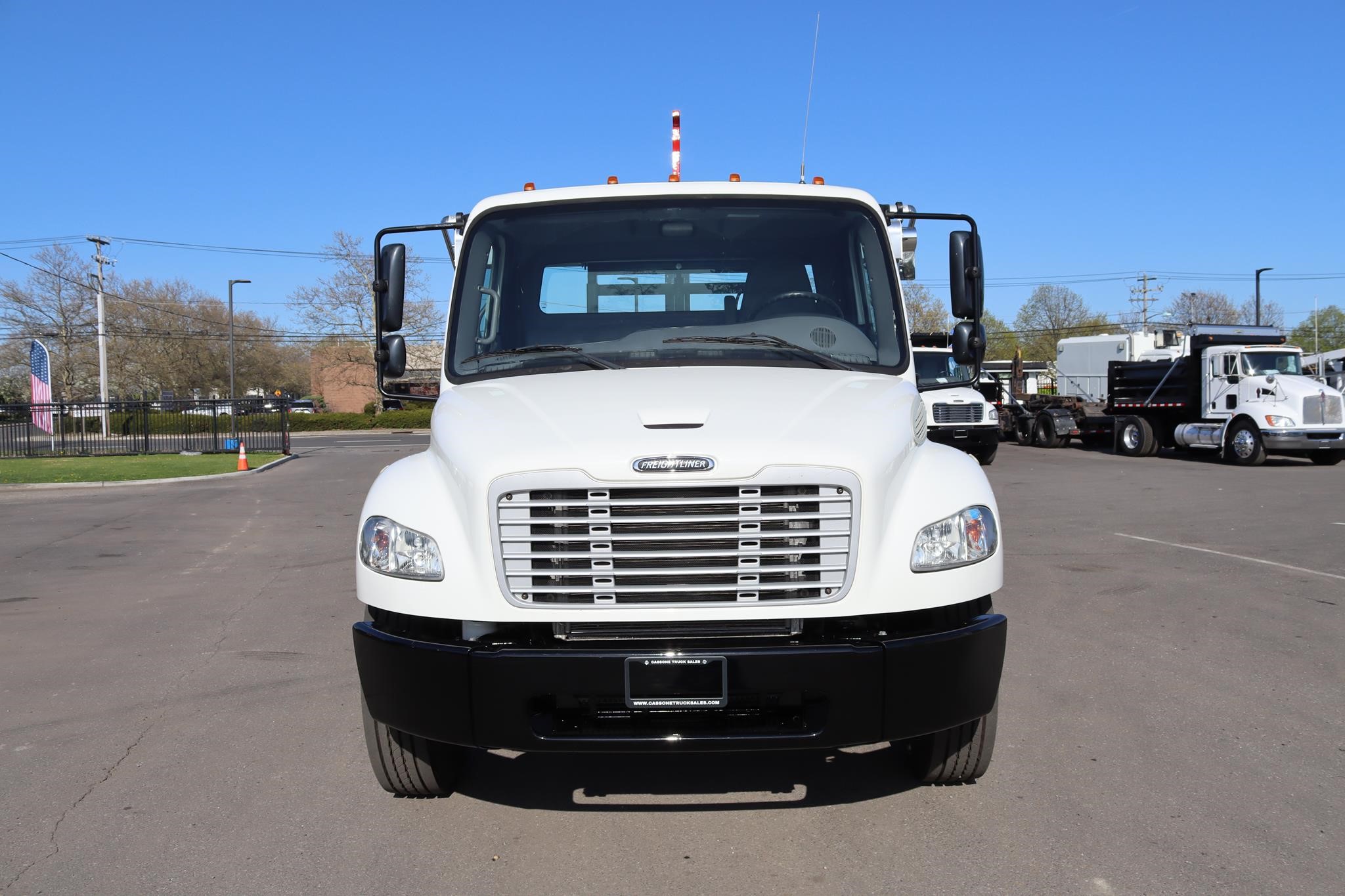 2019 FREIGHTLINER BUSINESS CLASS M2 106 - image 6 of 6