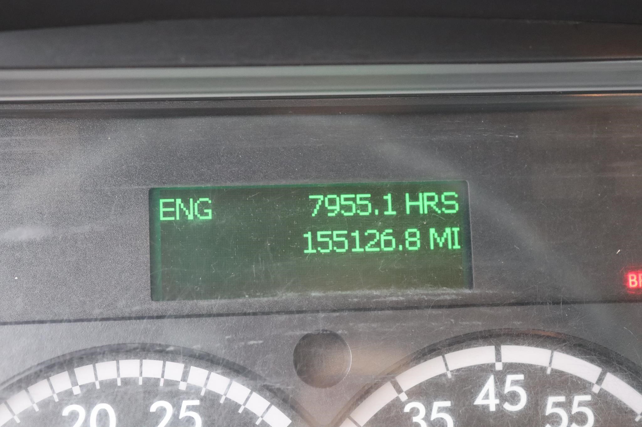2019 FREIGHTLINER BUSINESS CLASS M2 106 - image 3 of 6