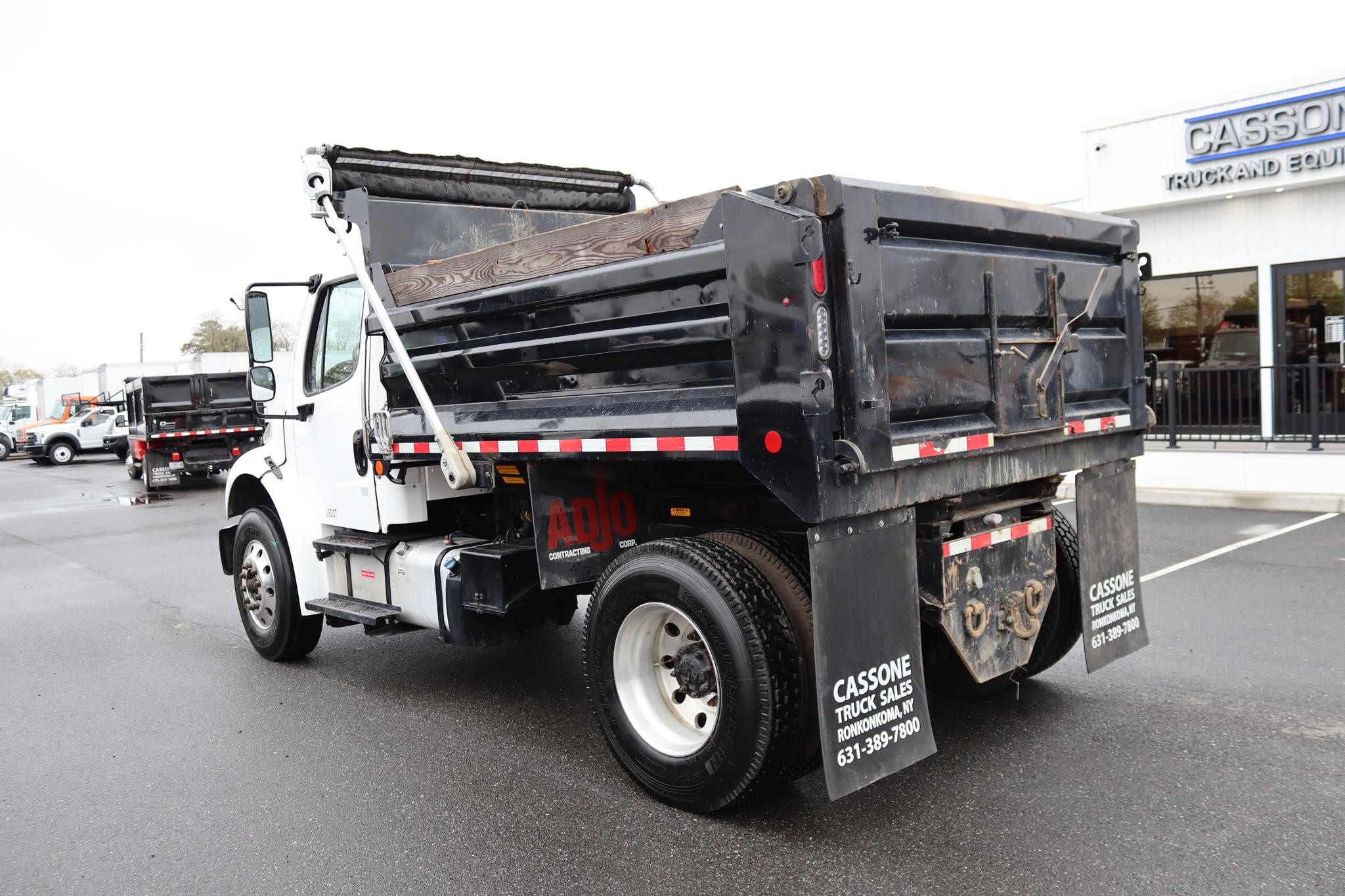 2019 FREIGHTLINER BUSINESS CLASS M2 106 - image 2 of 6