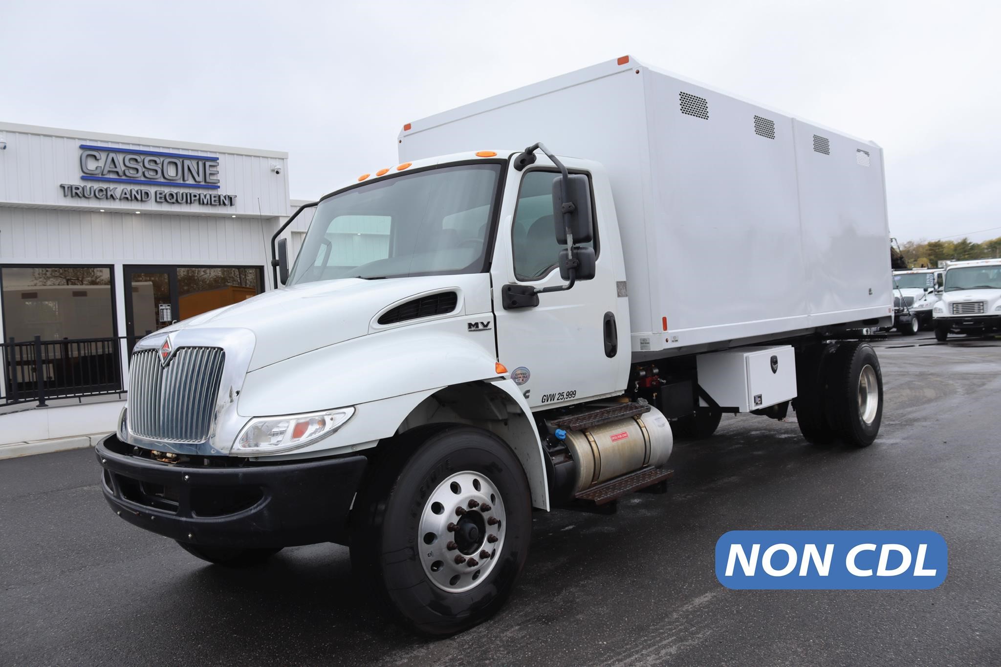 2020 INTERNATIONAL MV - image 1 of 6