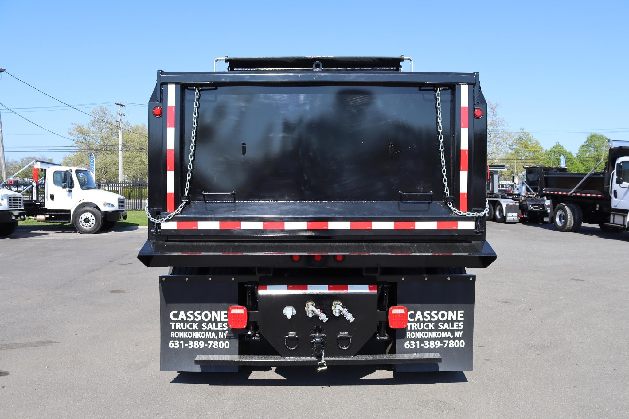 2018 KENWORTH T370 - image 3 of 6