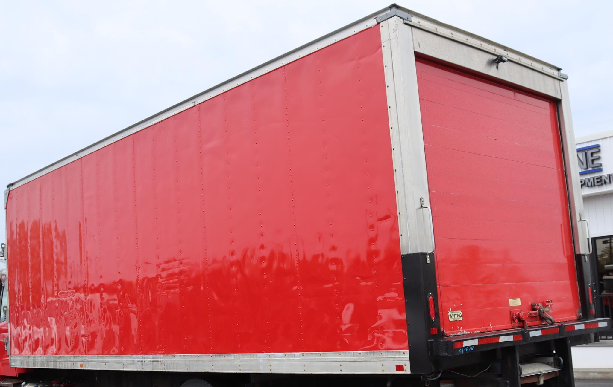 2019 SUPREME 24 FT - image 2 of 6
