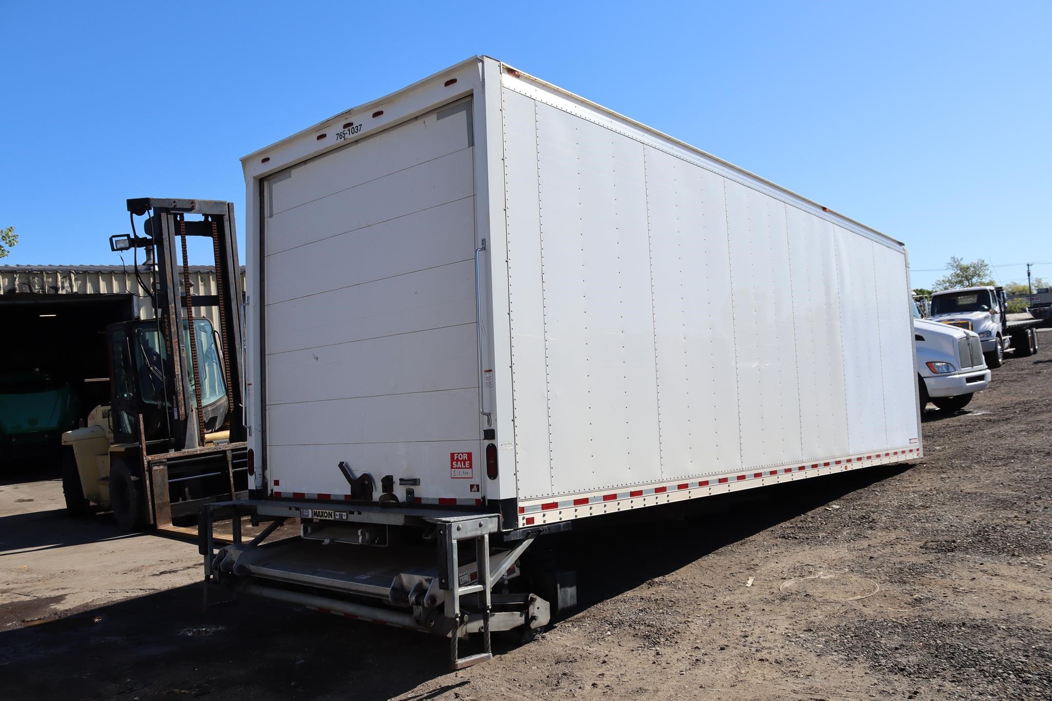 2019 MORGAN 26 FT - image 2 of 6