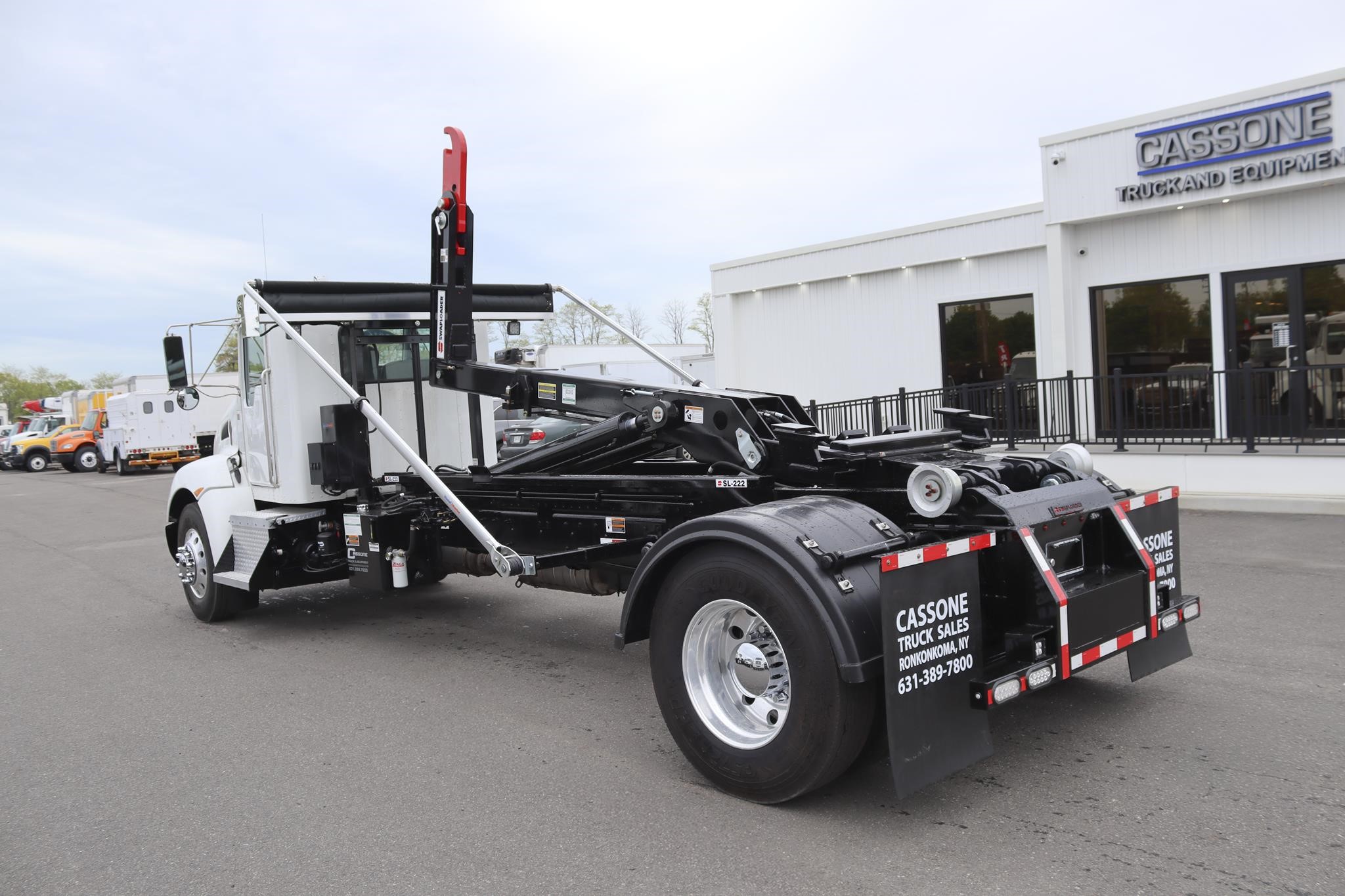 2016 KENWORTH T370 2016 KENWORTH T370 - image 2 of 6