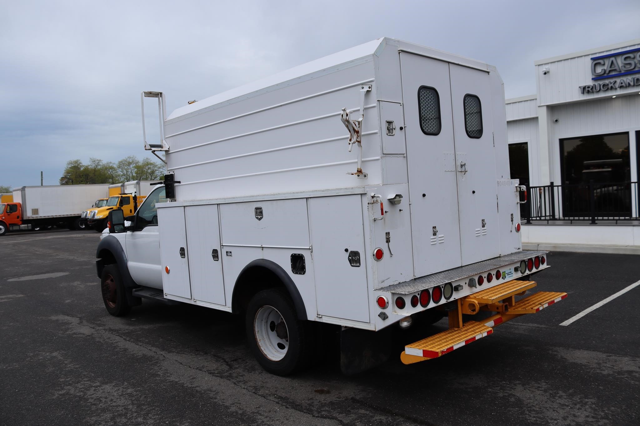 2014 FORD F550 SD XL - image 2 of 6