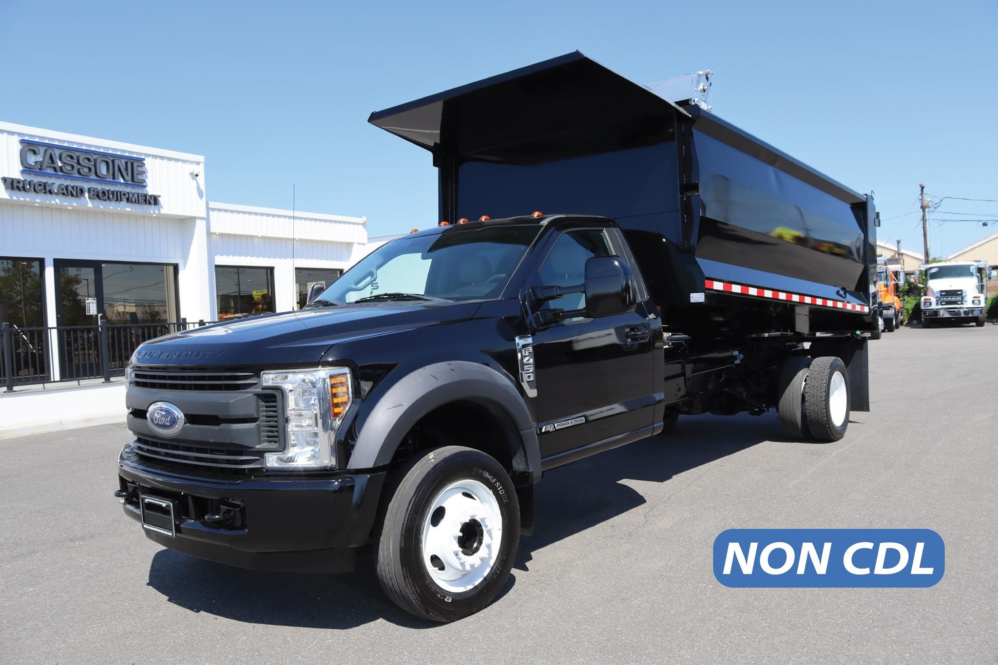 2018 FORD F450 XL - image 1 of 6