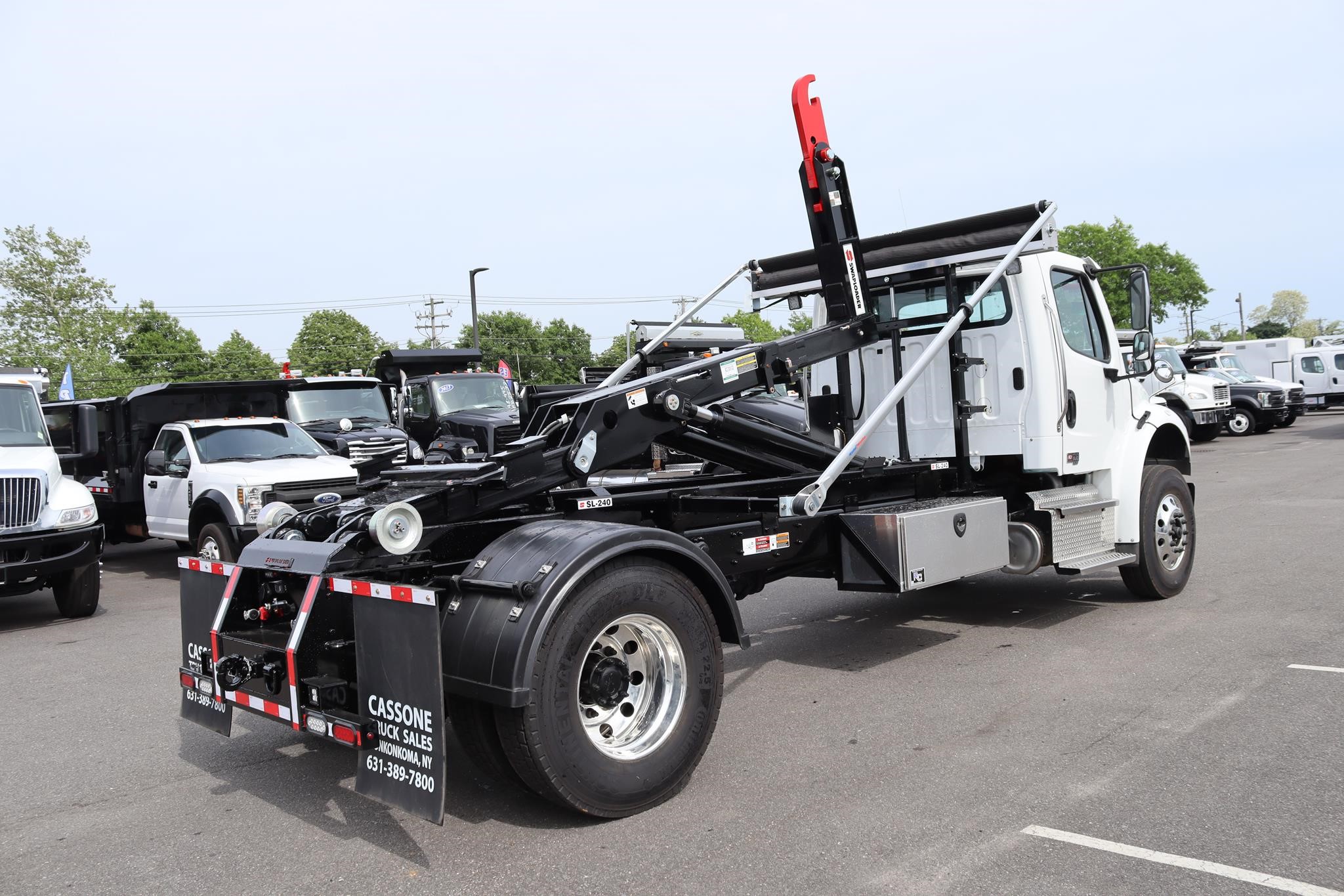 2027 FREIGHTLINER BUSINESS CLASS M2 106 PLUS - image 4 of 6