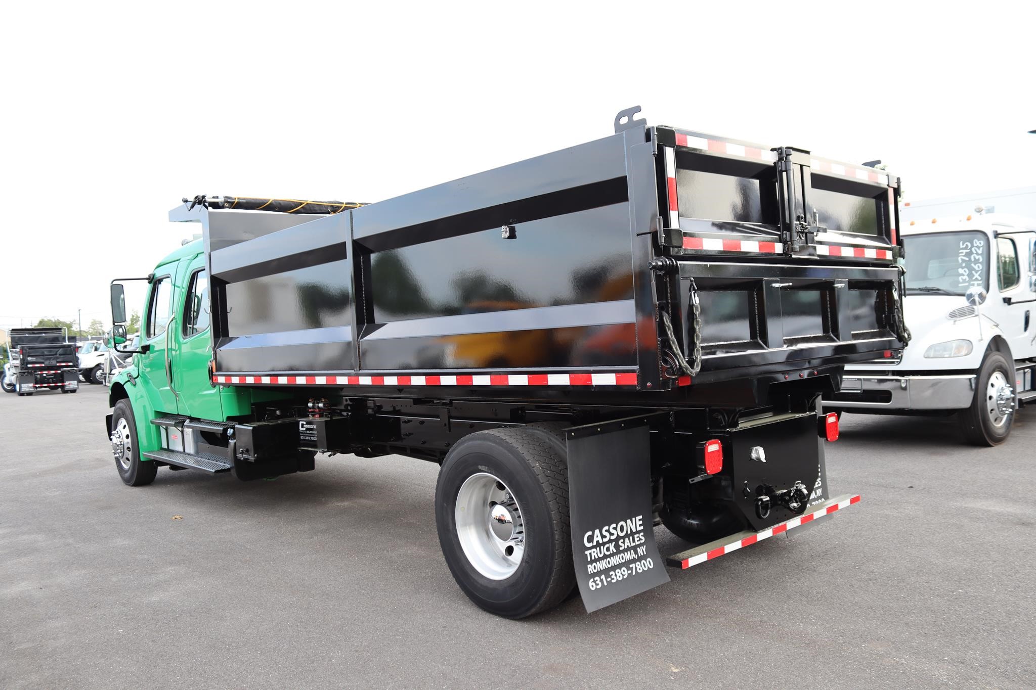 2017 FREIGHTLINER BUSINESS CLASS M2 106 2017 FREIGHTLINER BUSINESS CLASS M2 106 - image 2 of 6