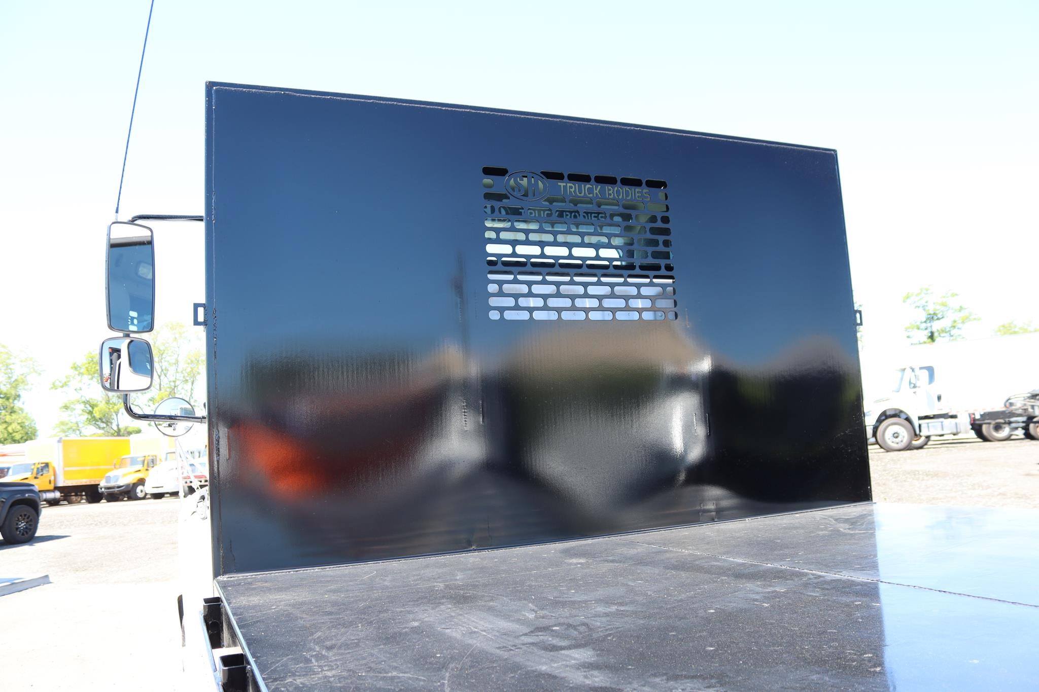 2015 FREIGHTLINER BUSINESS CLASS M2 112 2015 FREIGHTLINER BUSINESS CLASS M2 112 - image 5 of 6