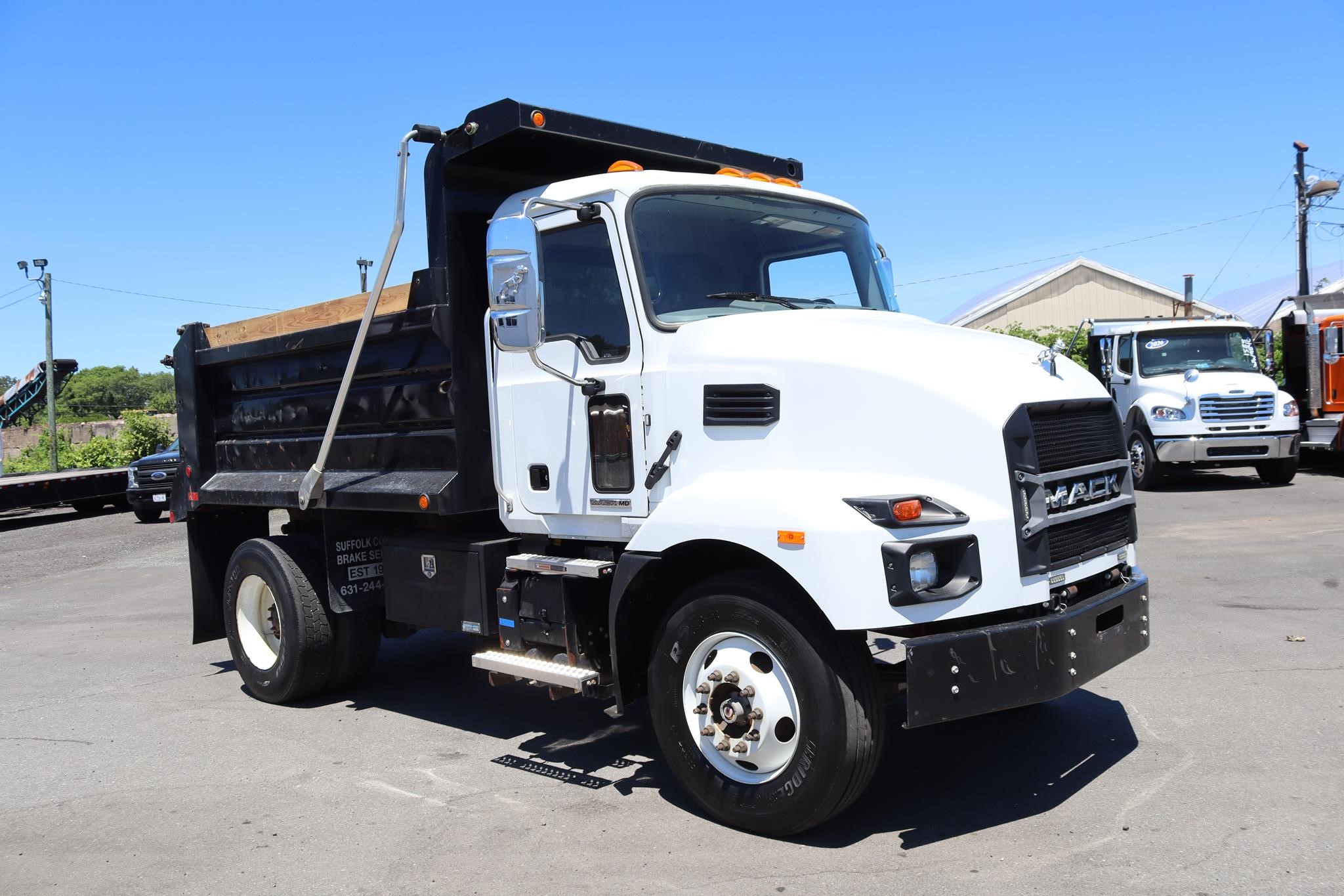 2023 MACK MD7 2023 MACK MD7 - image 5 of 6