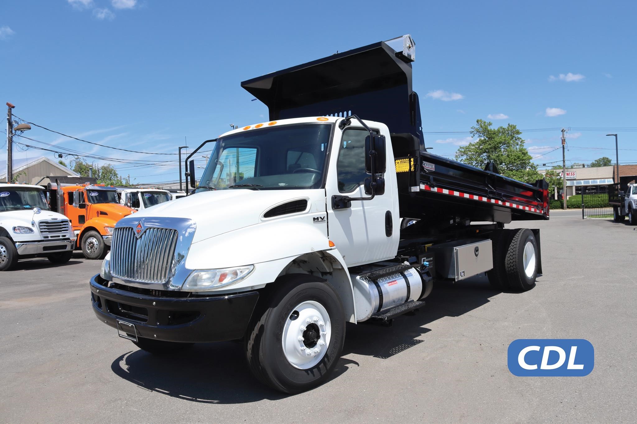2021 INTERNATIONAL MV 2021 INTERNATIONAL MV - image 1 of 6