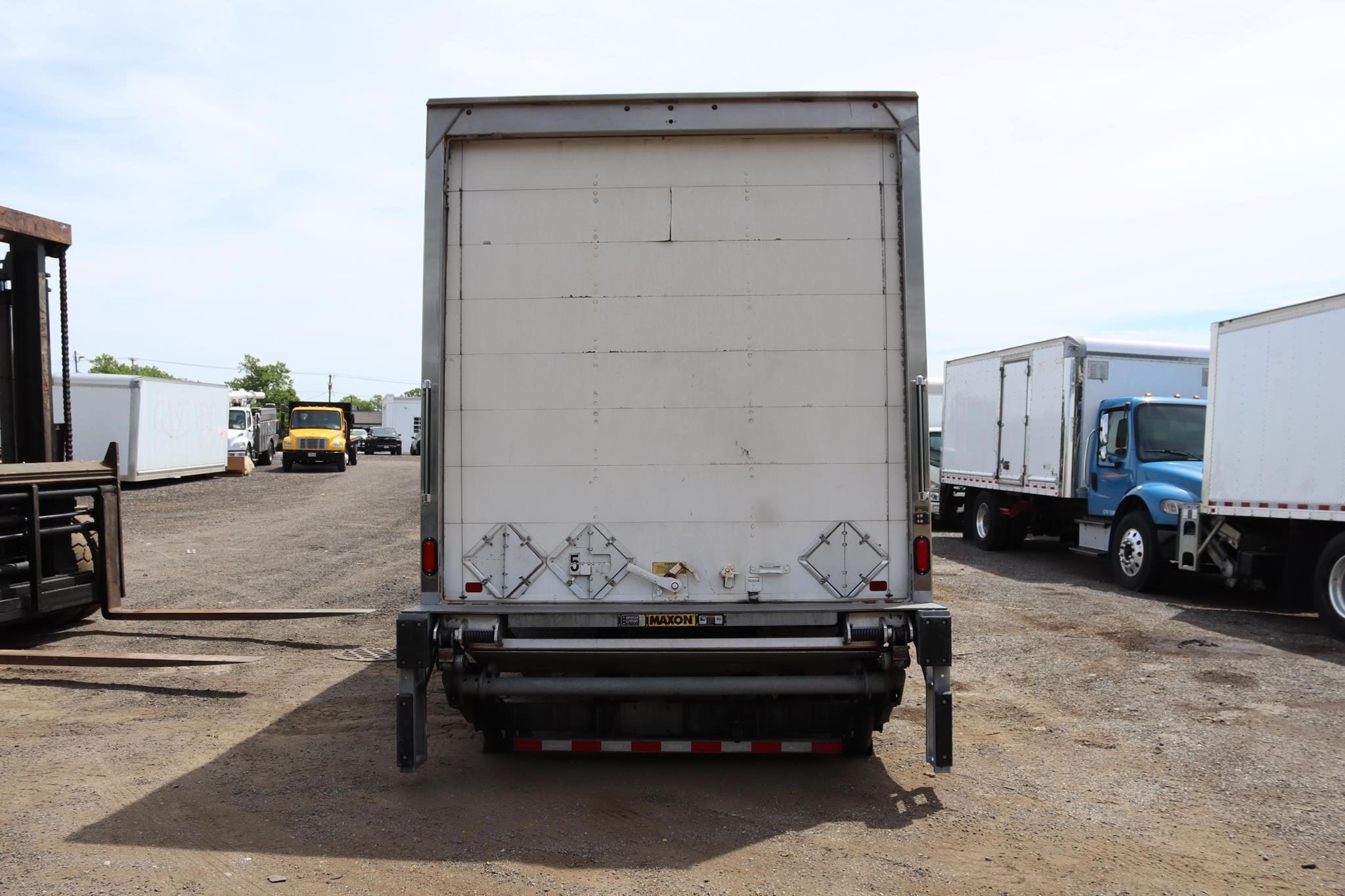 2020 MICKEY 28 FT 2020 MICKEY 28 FT - image 2 of 6