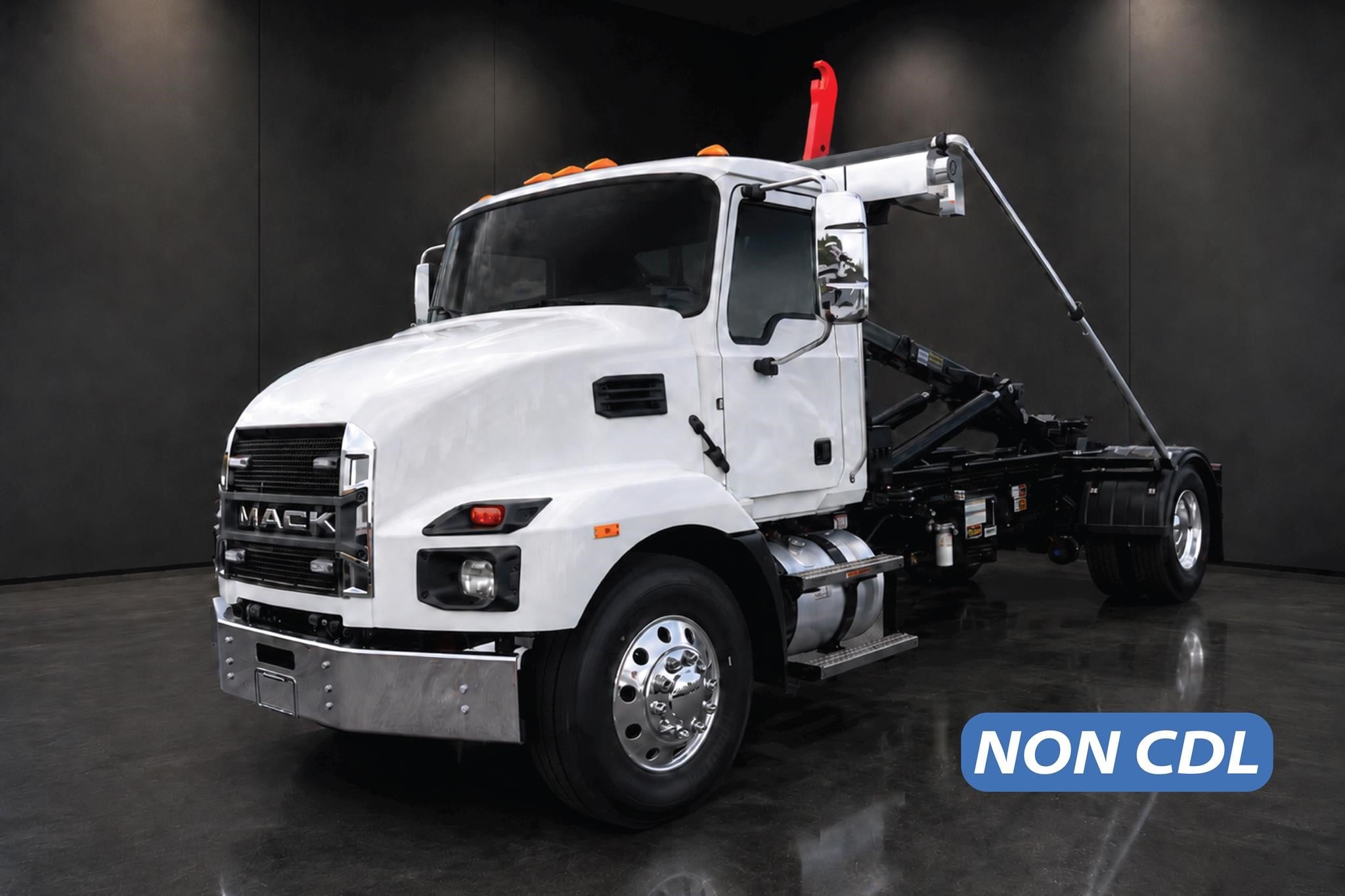 2027 MACK MD7 - image 1 of 6