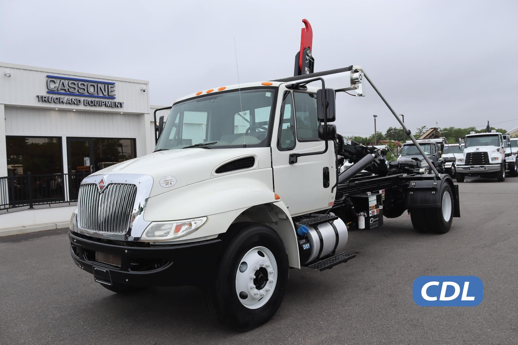 2019 INTERNATIONAL DURASTAR 4300 2019 INTERNATIONAL DURASTAR 4300 - image 1 of 6