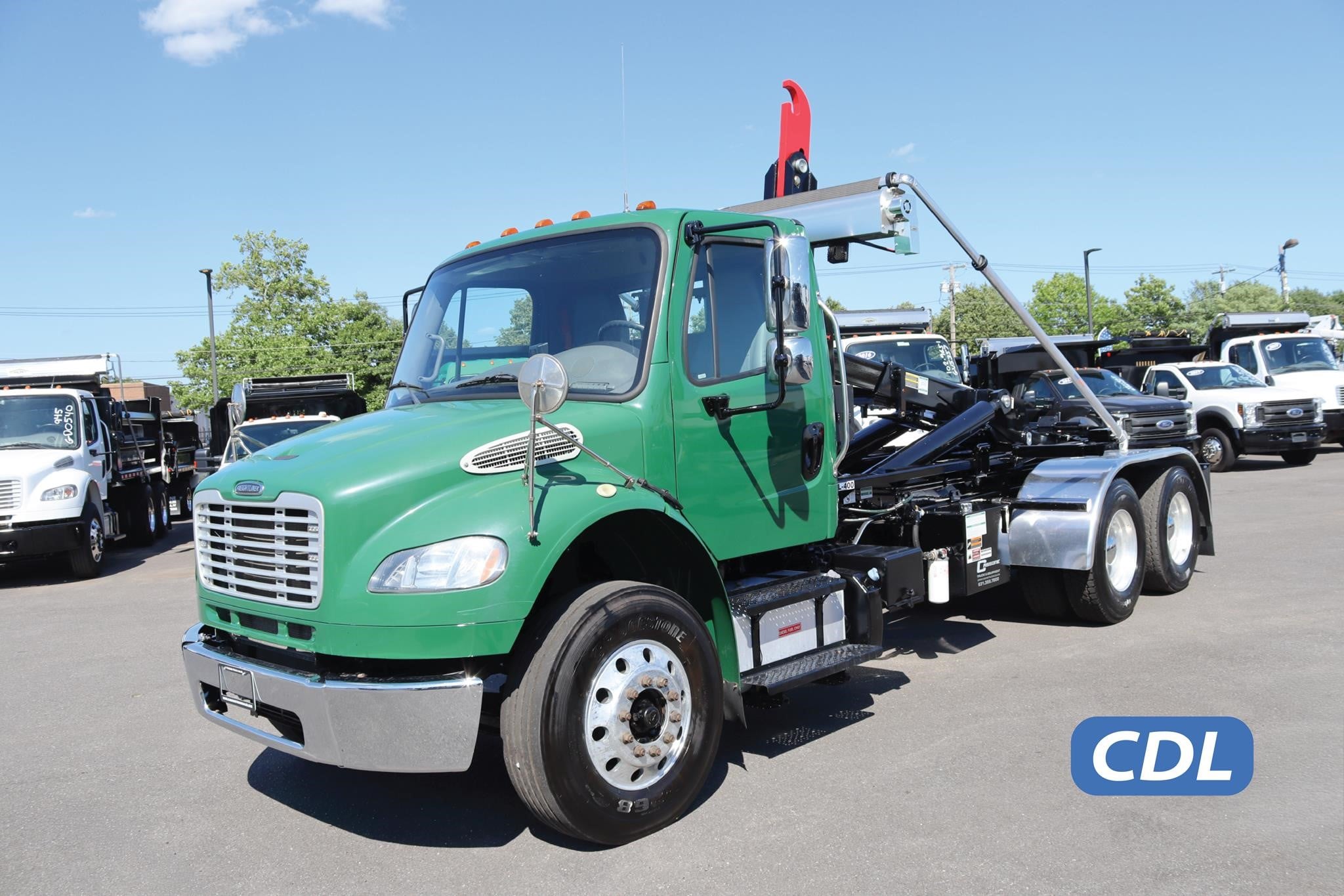 2019 FREIGHTLINER BUSINESS CLASS M2 106 - image 1 of 6