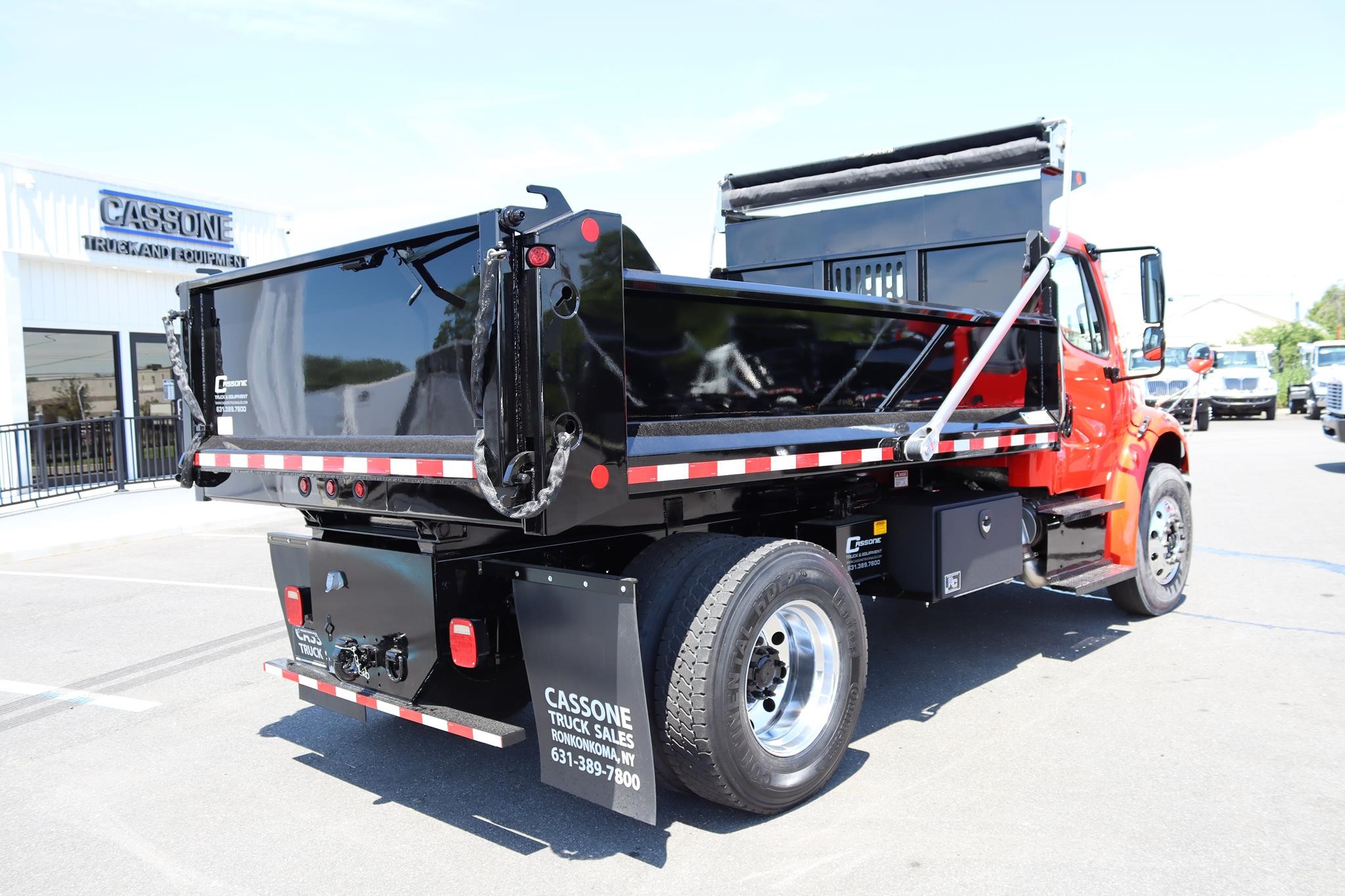 2014 FREIGHTLINER BUSINESS CLASS M2 106 2014 FREIGHTLINER BUSINESS CLASS M2 106 - image 4 of 6