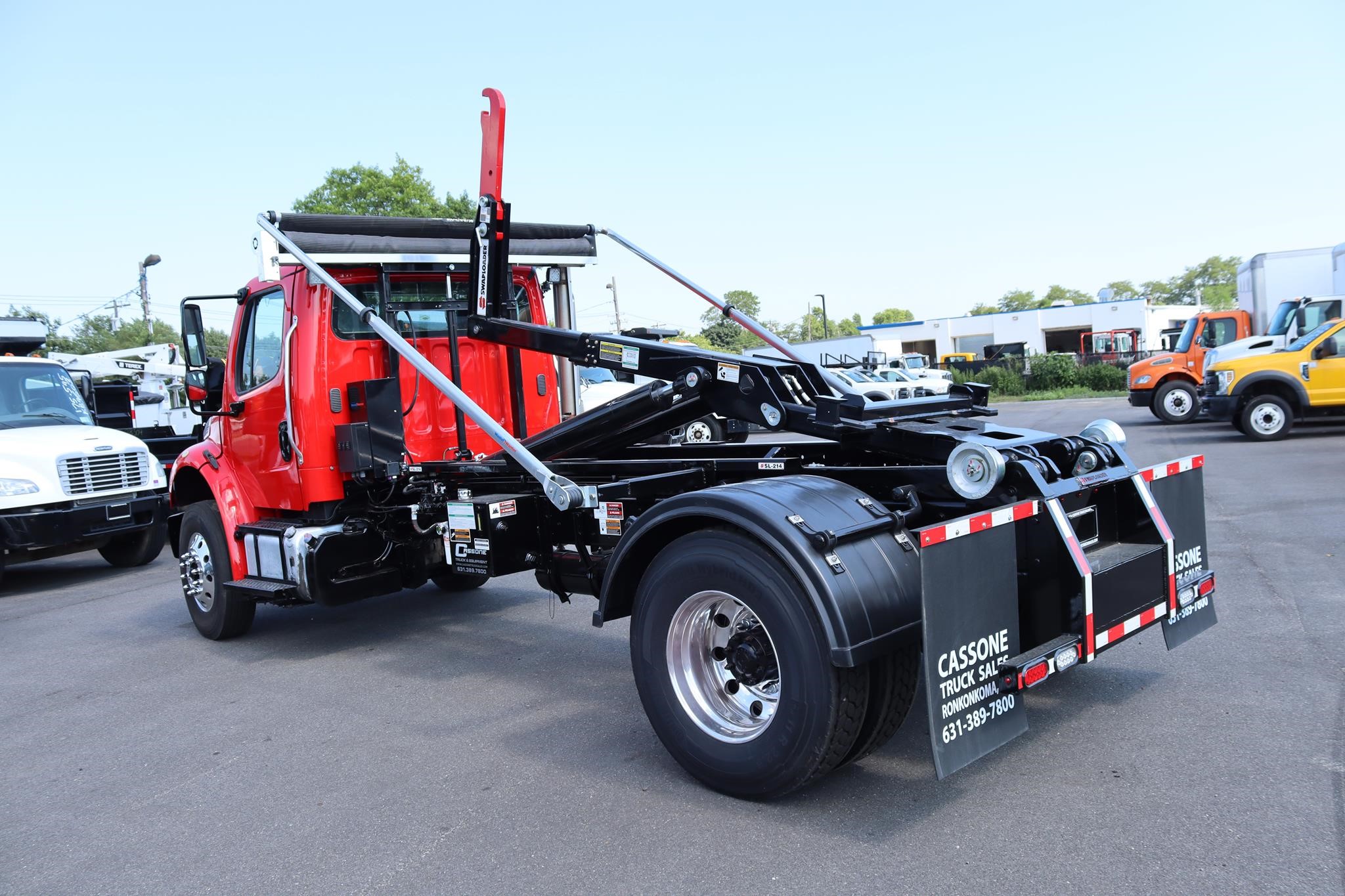 2016 FREIGHTLINER BUSINESS CLASS M2 106 - image 2 of 6
