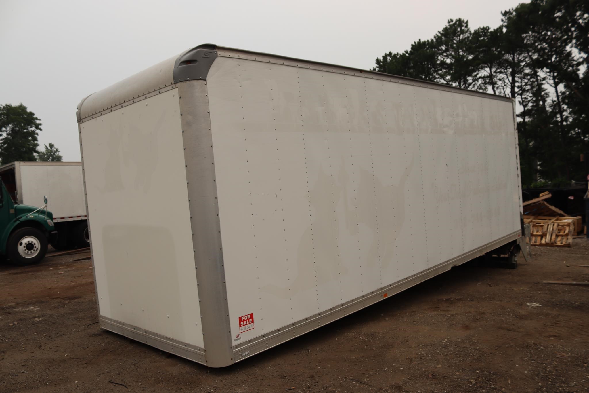 2019 SUPREME 26 FT - image 5 of 6