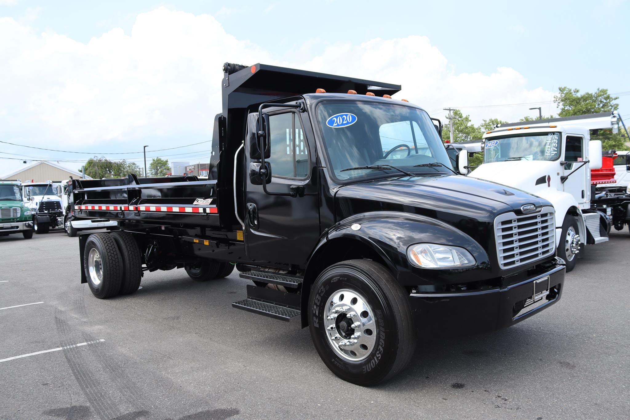 2020 FREIGHTLINER BUSINESS CLASS M2 106 - image 5 of 6