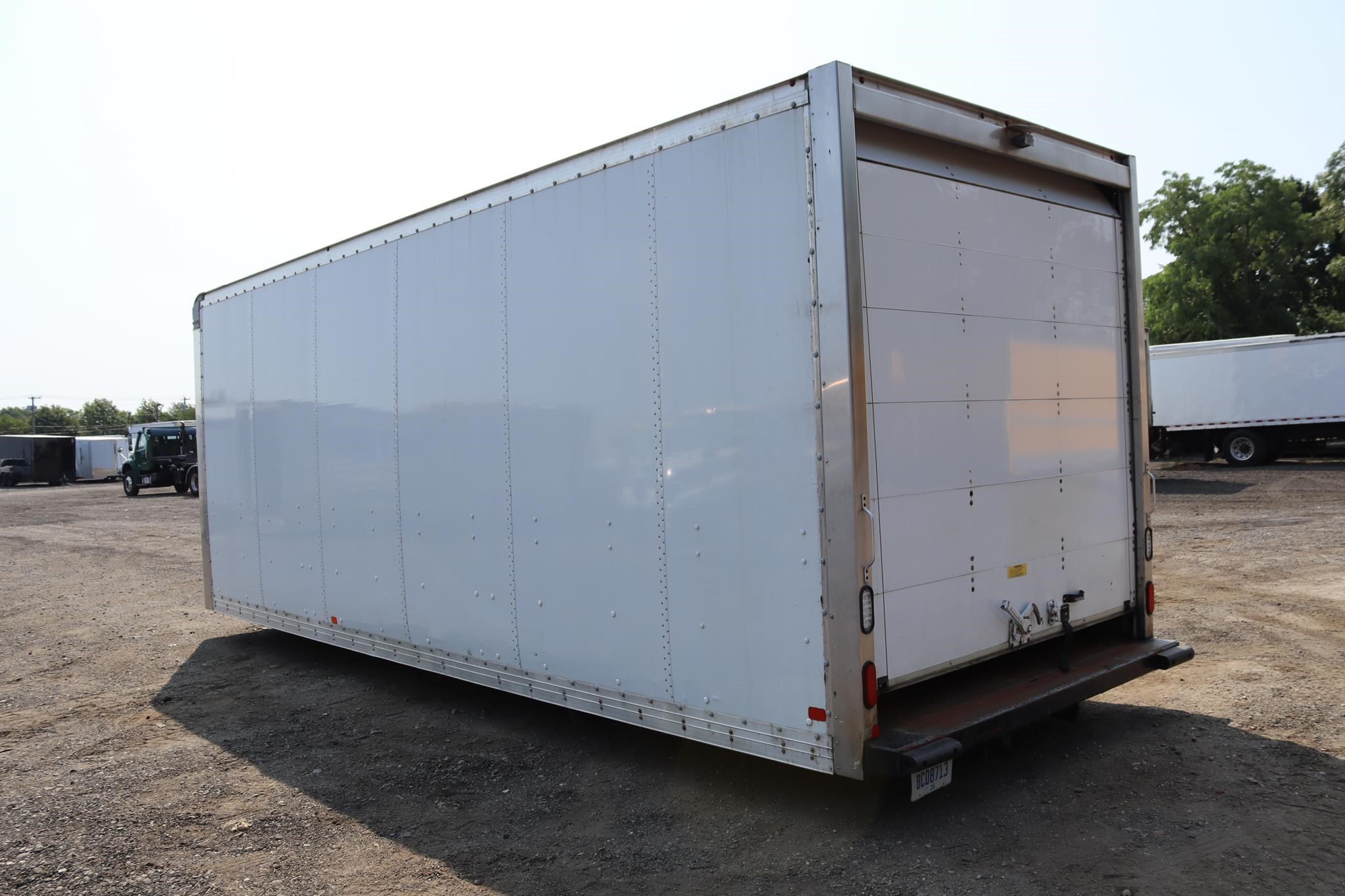 2020 MULTI VANS 24 FT - image 3 of 6