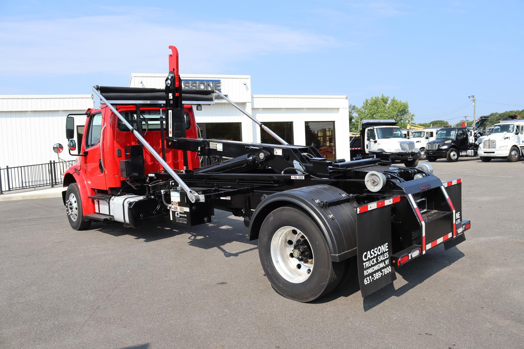 2018 FREIGHTLINER BUSINESS CLASS M2 106 2018 FREIGHTLINER BUSINESS CLASS M2 106 - image 2 of 6