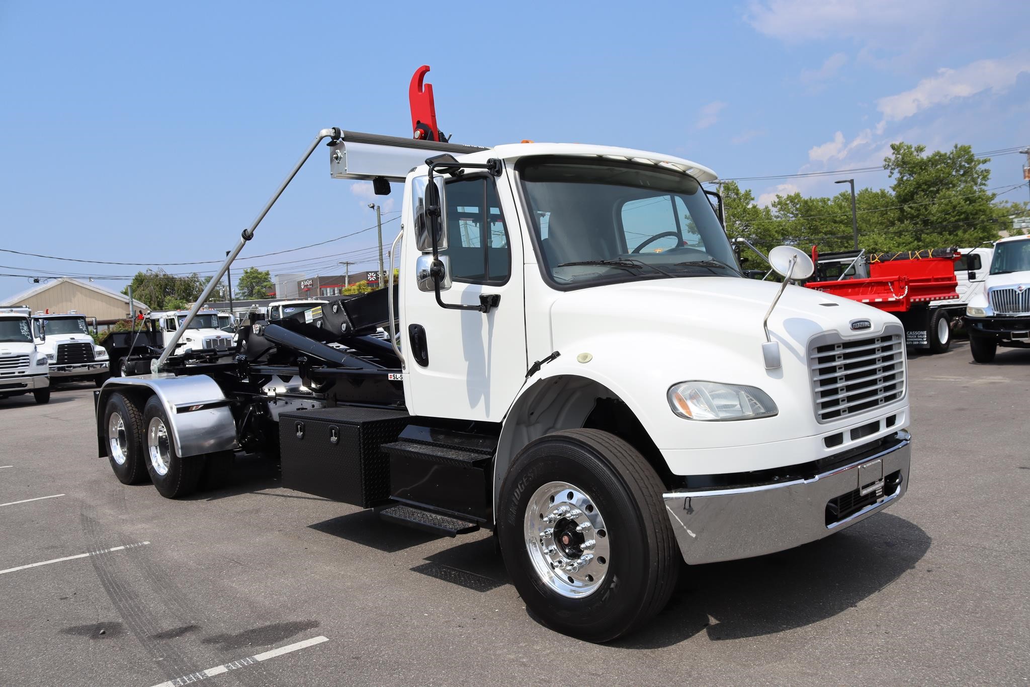 2017 FREIGHTLINER BUSINESS CLASS M2 106 2017 FREIGHTLINER BUSINESS CLASS M2 106 - image 5 of 6