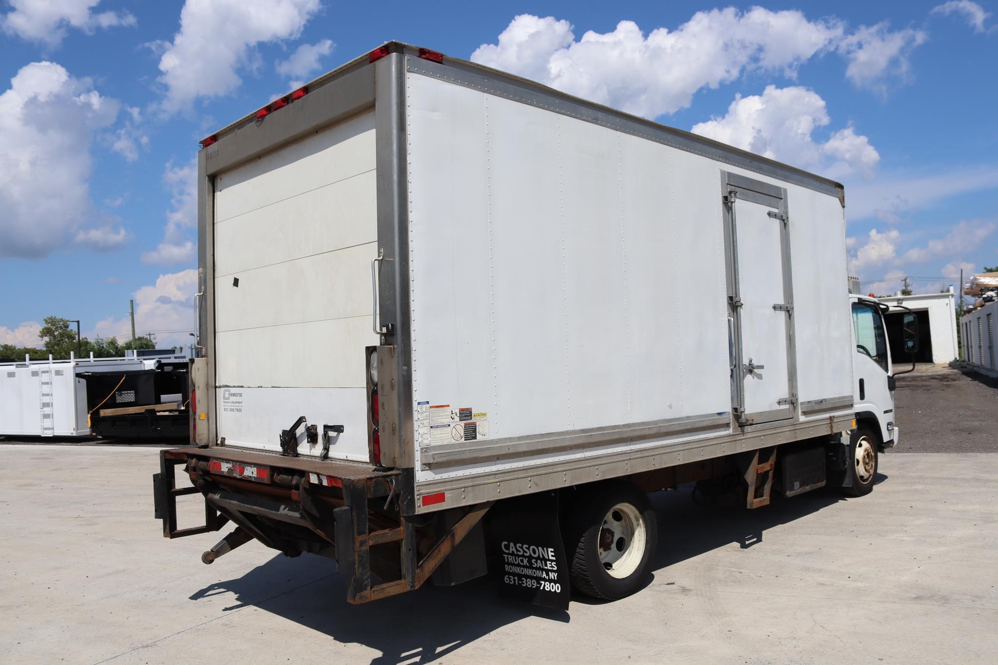 2016 ISUZU NRR 2016 ISUZU NRR - image 4 of 6