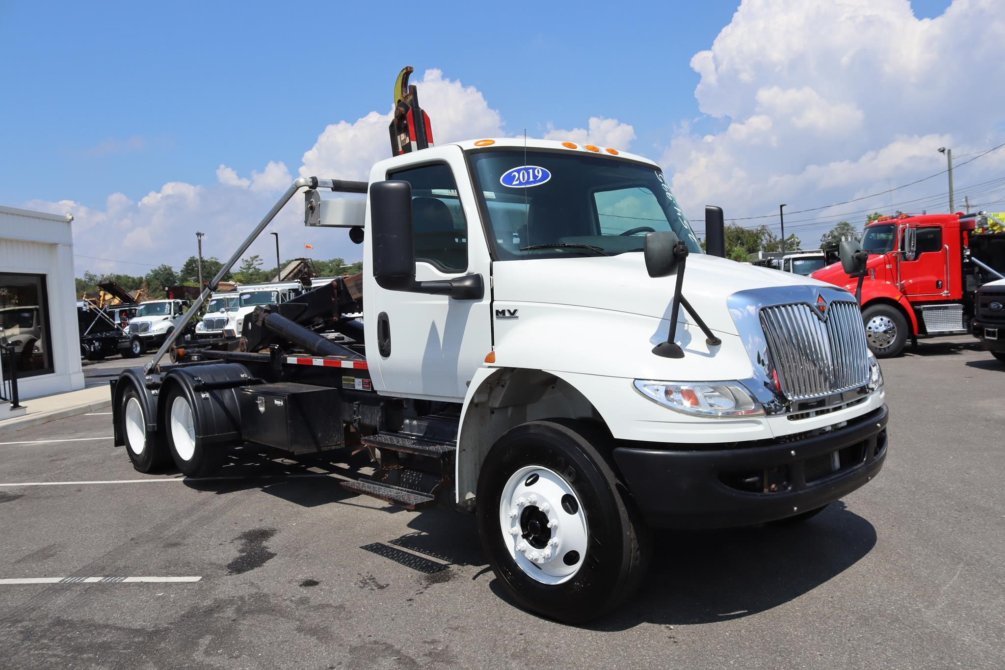 2019 INTERNATIONAL MV 2019 INTERNATIONAL MV - image 5 of 6