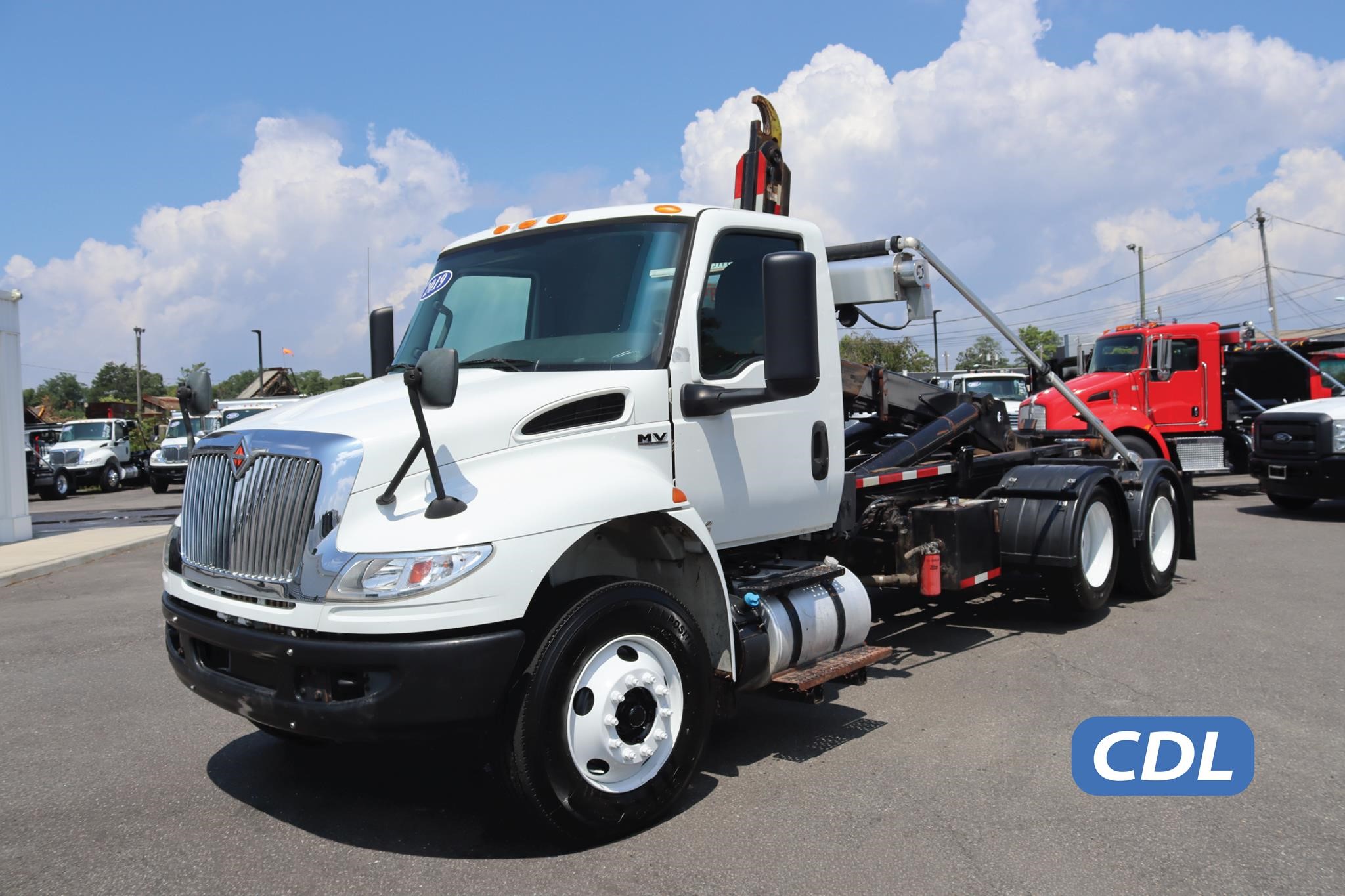2019 INTERNATIONAL MV 2019 INTERNATIONAL MV - image 1 of 6