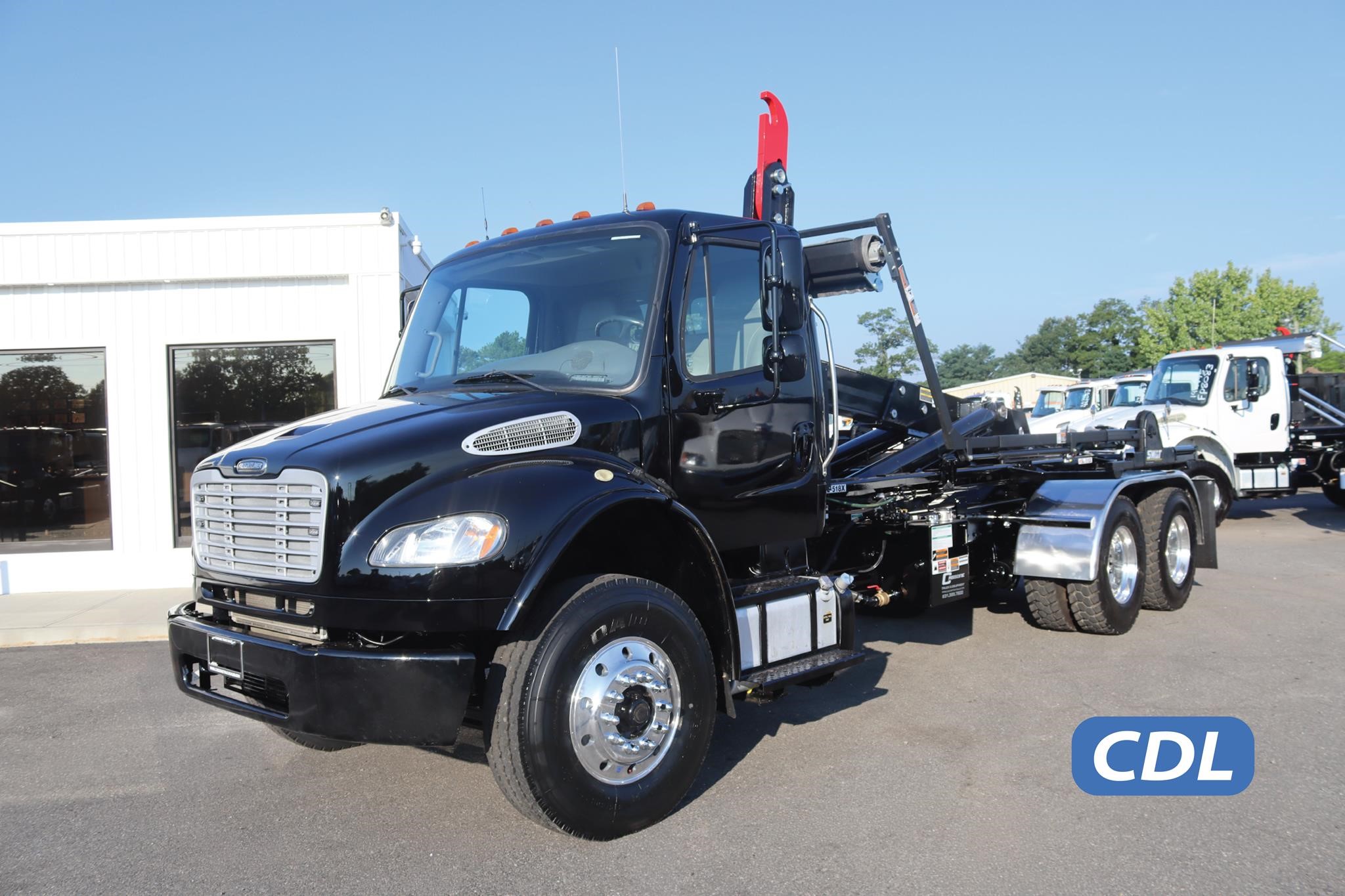 2015 FREIGHTLINER BUSINESS CLASS M2 106 2015 FREIGHTLINER BUSINESS CLASS M2 106 - image 1 of 6