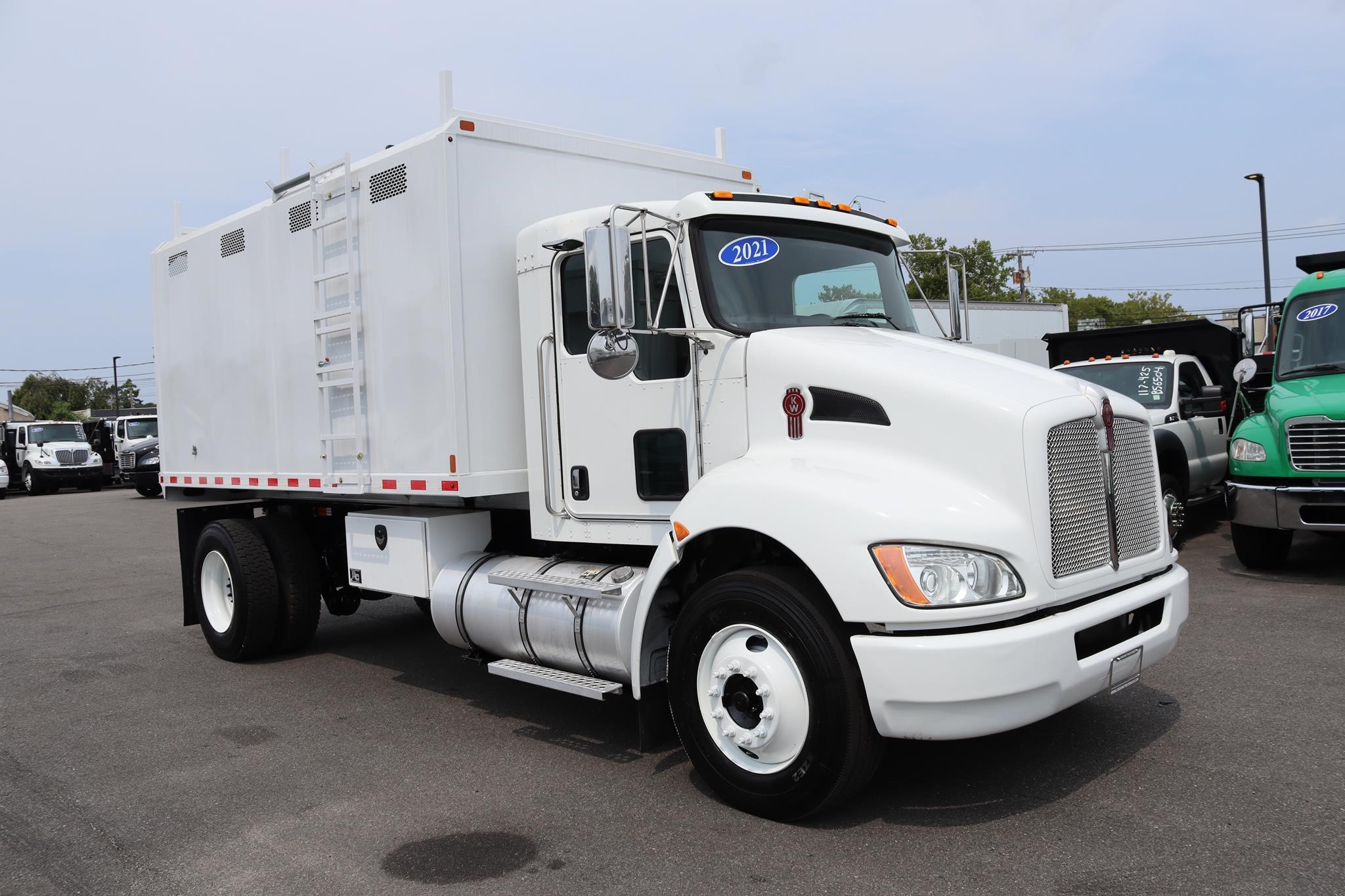 2021 KENWORTH T270 2021 KENWORTH T270 - image 5 of 6