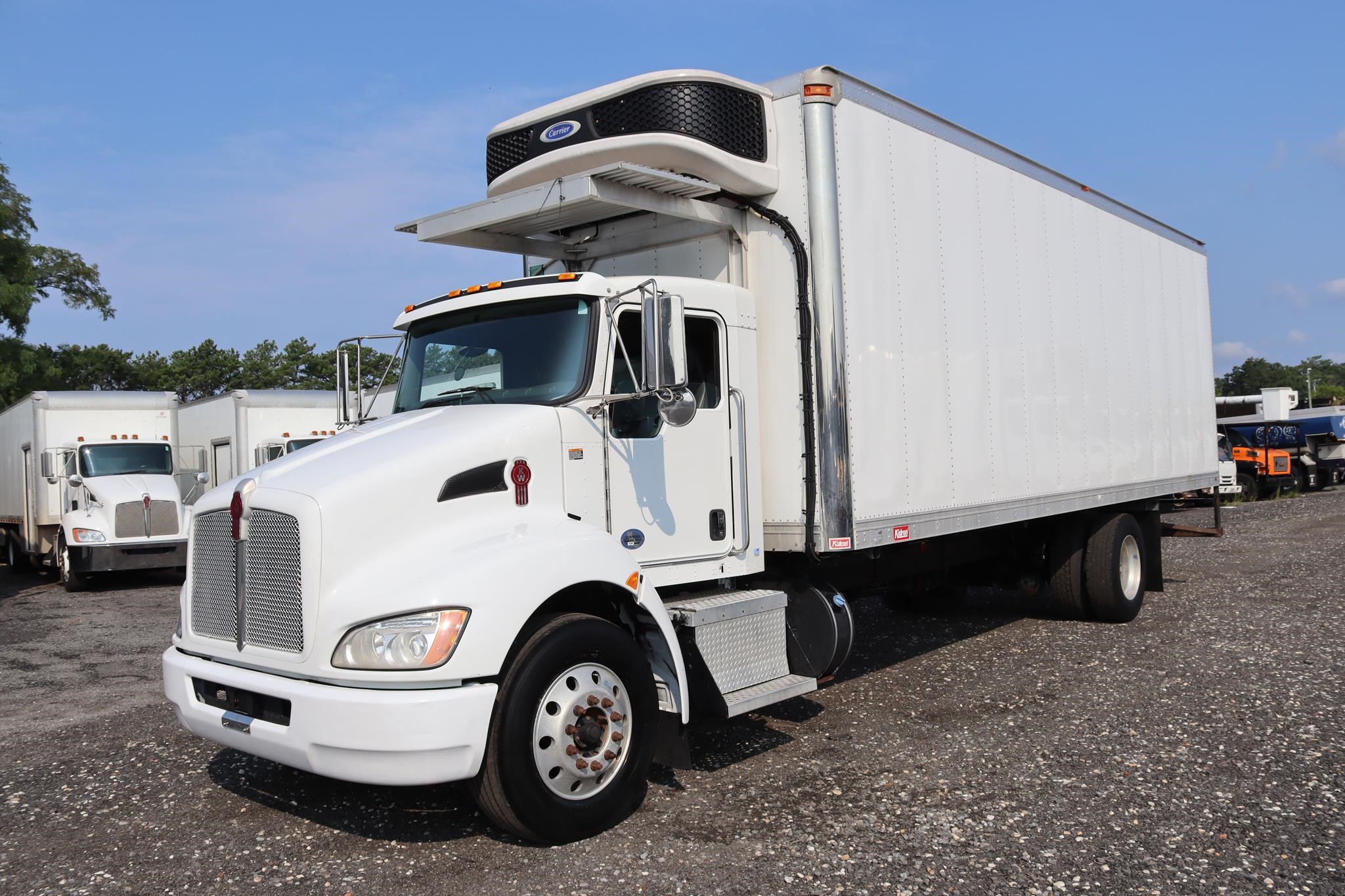 2021 KENWORTH T270 2021 KENWORTH T270 - image 1 of 6