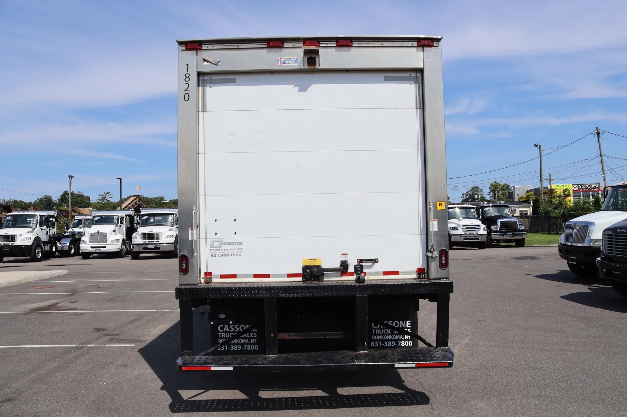 2019 ISUZU NQR 2019 ISUZU NQR - image 3 of 6