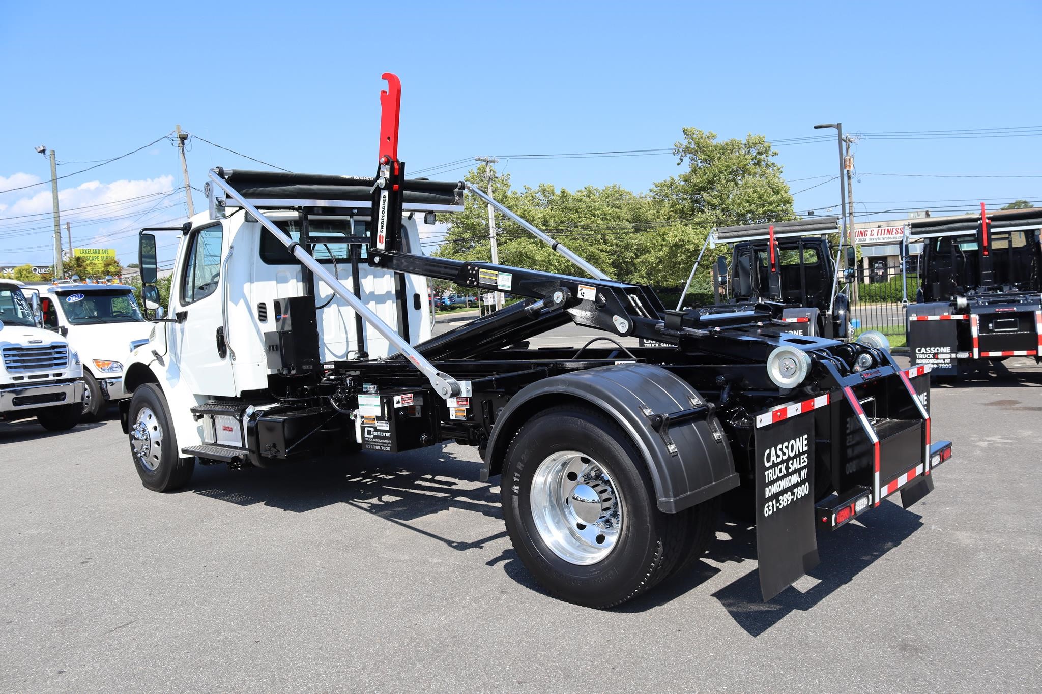 2017 FREIGHTLINER BUSINESS CLASS M2 106 2017 FREIGHTLINER BUSINESS CLASS M2 106 - image 2 of 6