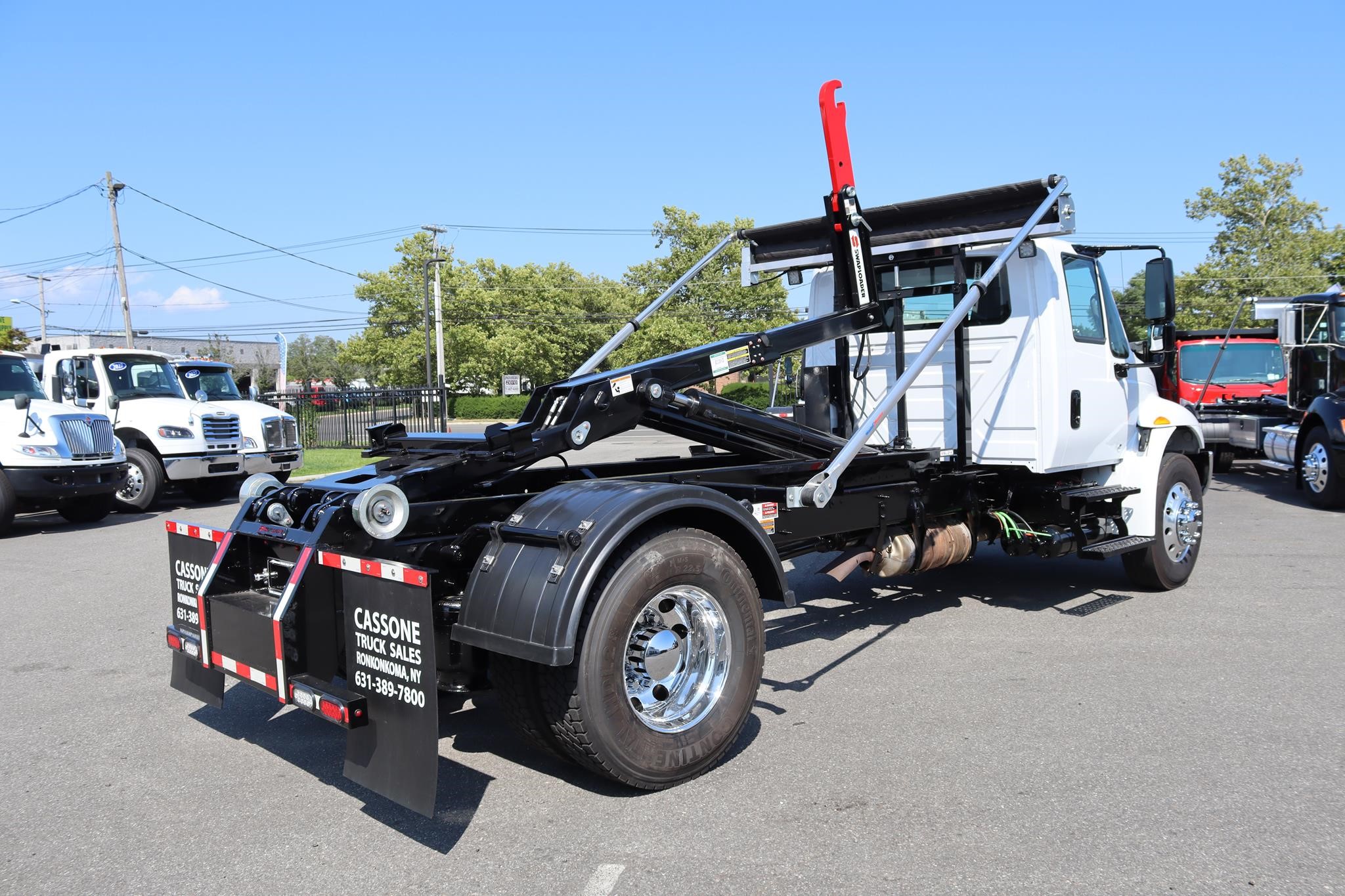 2019 INTERNATIONAL DURASTAR 4300 2019 INTERNATIONAL DURASTAR 4300 - image 4 of 6