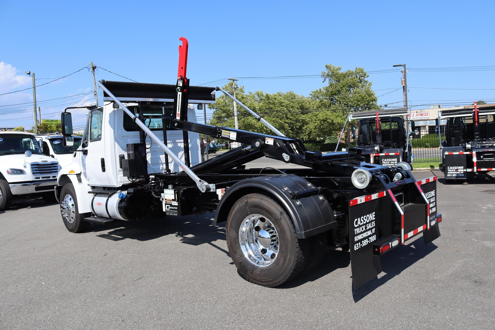 2019 INTERNATIONAL DURASTAR 4300 2019 INTERNATIONAL DURASTAR 4300 - image 2 of 6