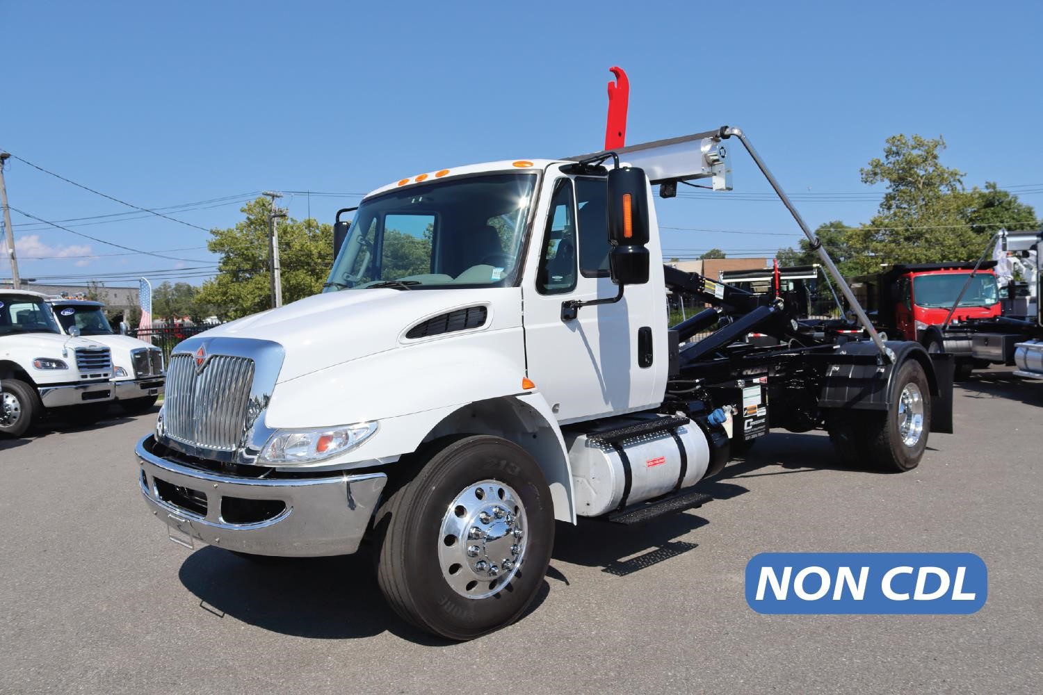 2019 INTERNATIONAL DURASTAR 4300 2019 INTERNATIONAL DURASTAR 4300 - image 1 of 6