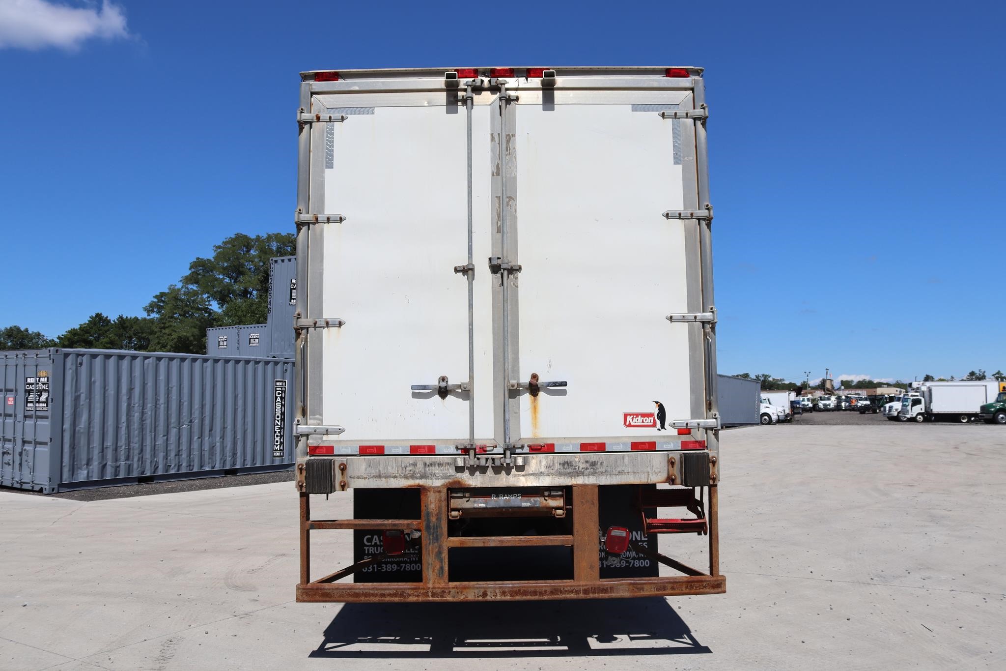 2019 INTERNATIONAL DURASTAR 4300 - image 3 of 6