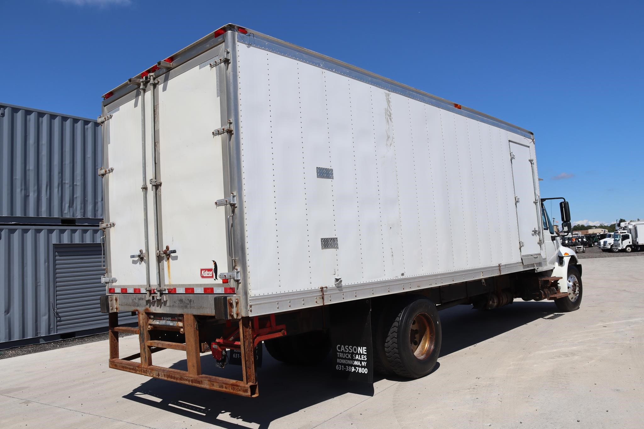 2019 INTERNATIONAL DURASTAR 4300 - image 4 of 6