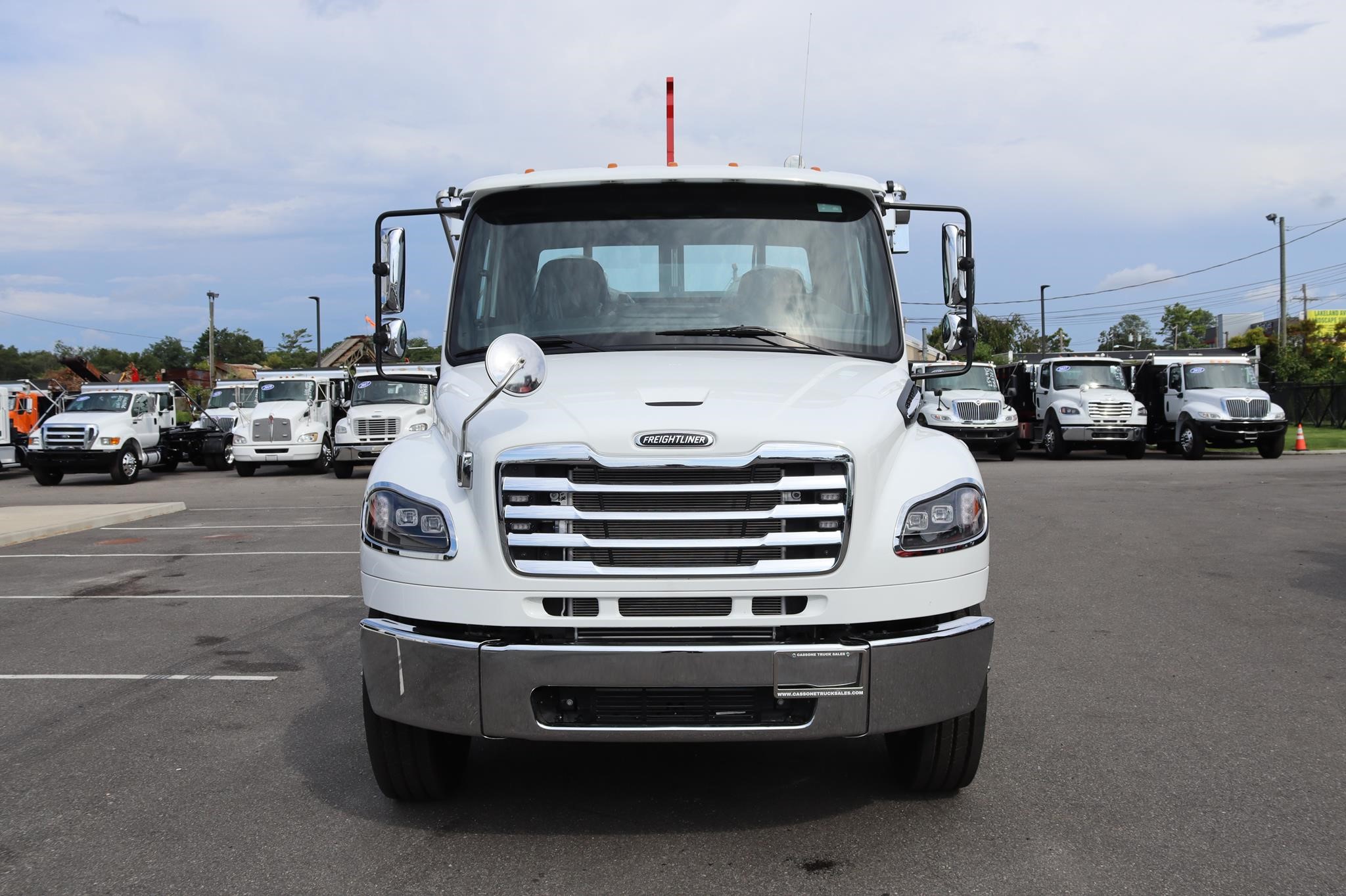 2027 FREIGHTLINER BUSINESS CLASS M2 106 PLUS 2027 FREIGHTLINER BUSINESS CLASS M2 106 PLUS - image 6 of 6