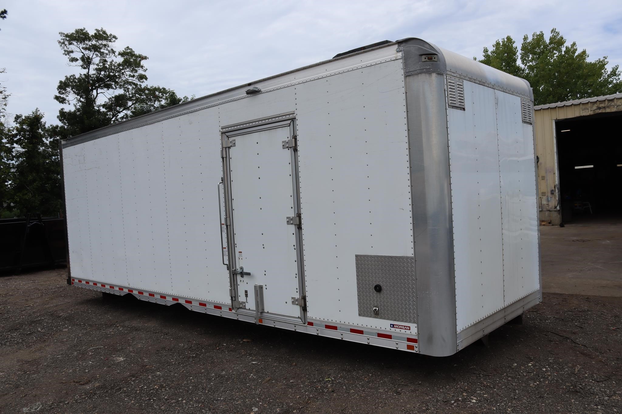 2019 MORGAN 24 FT 2019 MORGAN 24 FT - image 5 of 6