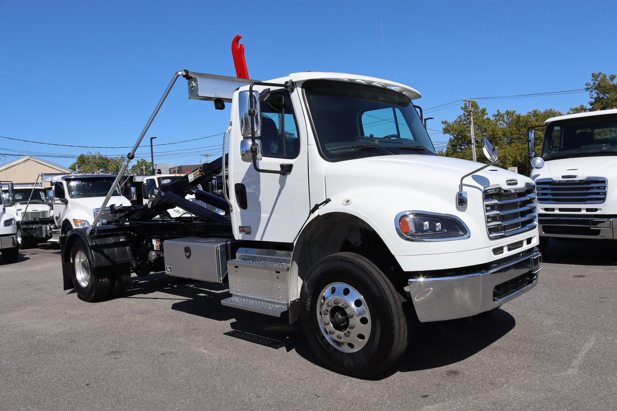 2027 FREIGHTLINER BUSINESS CLASS M2 106 PLUS 2027 FREIGHTLINER BUSINESS CLASS M2 106 PLUS - image 5 of 6