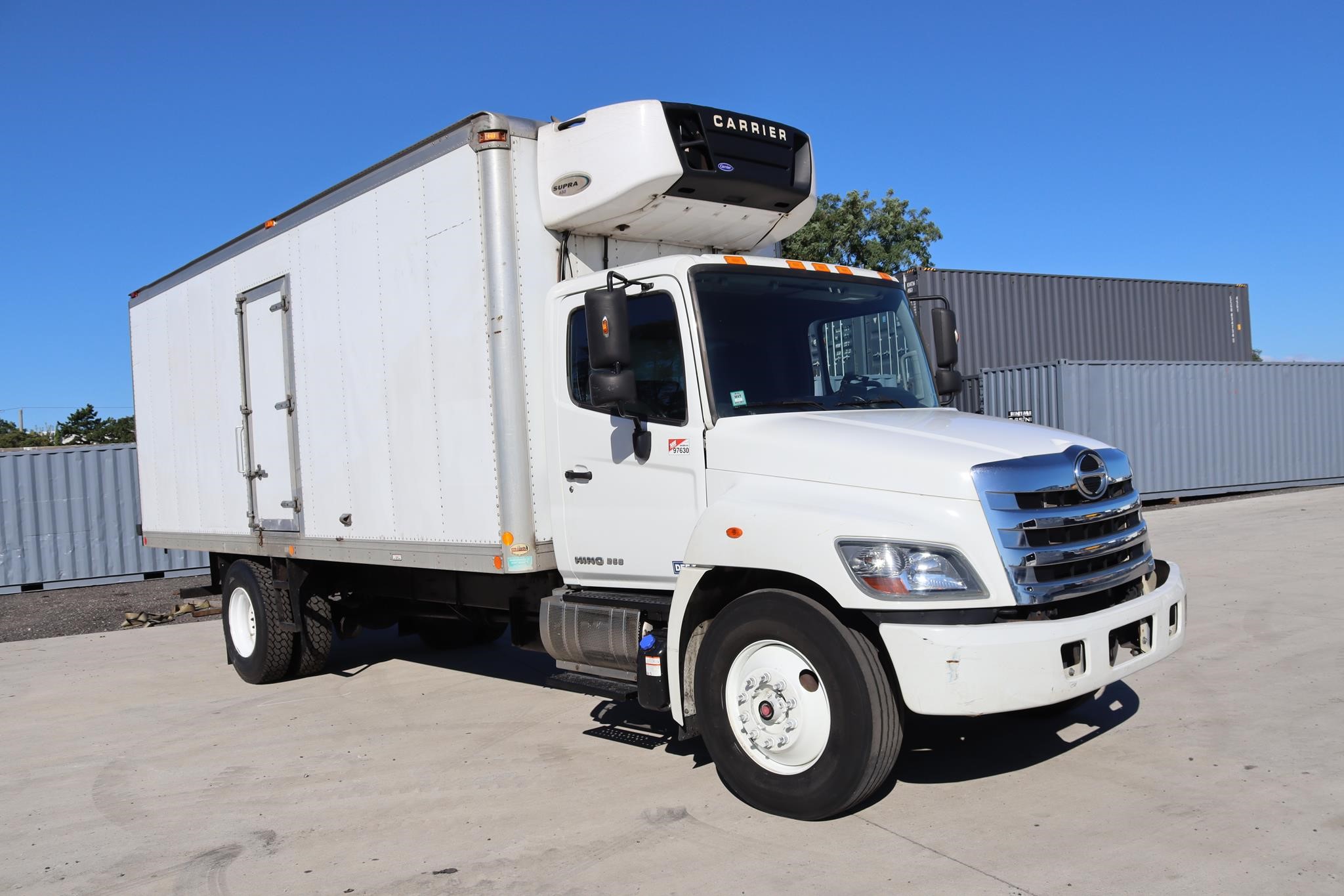 2017 HINO 268 2017 HINO 268 - image 5 of 6