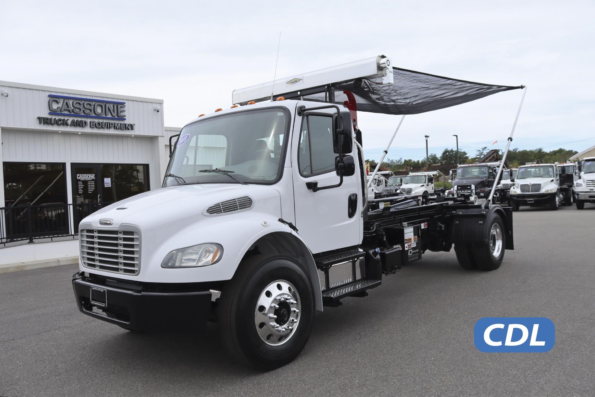 2018 FREIGHTLINER BUSINESS CLASS M2 106 2018 FREIGHTLINER BUSINESS CLASS M2 106 - image 1 of 6