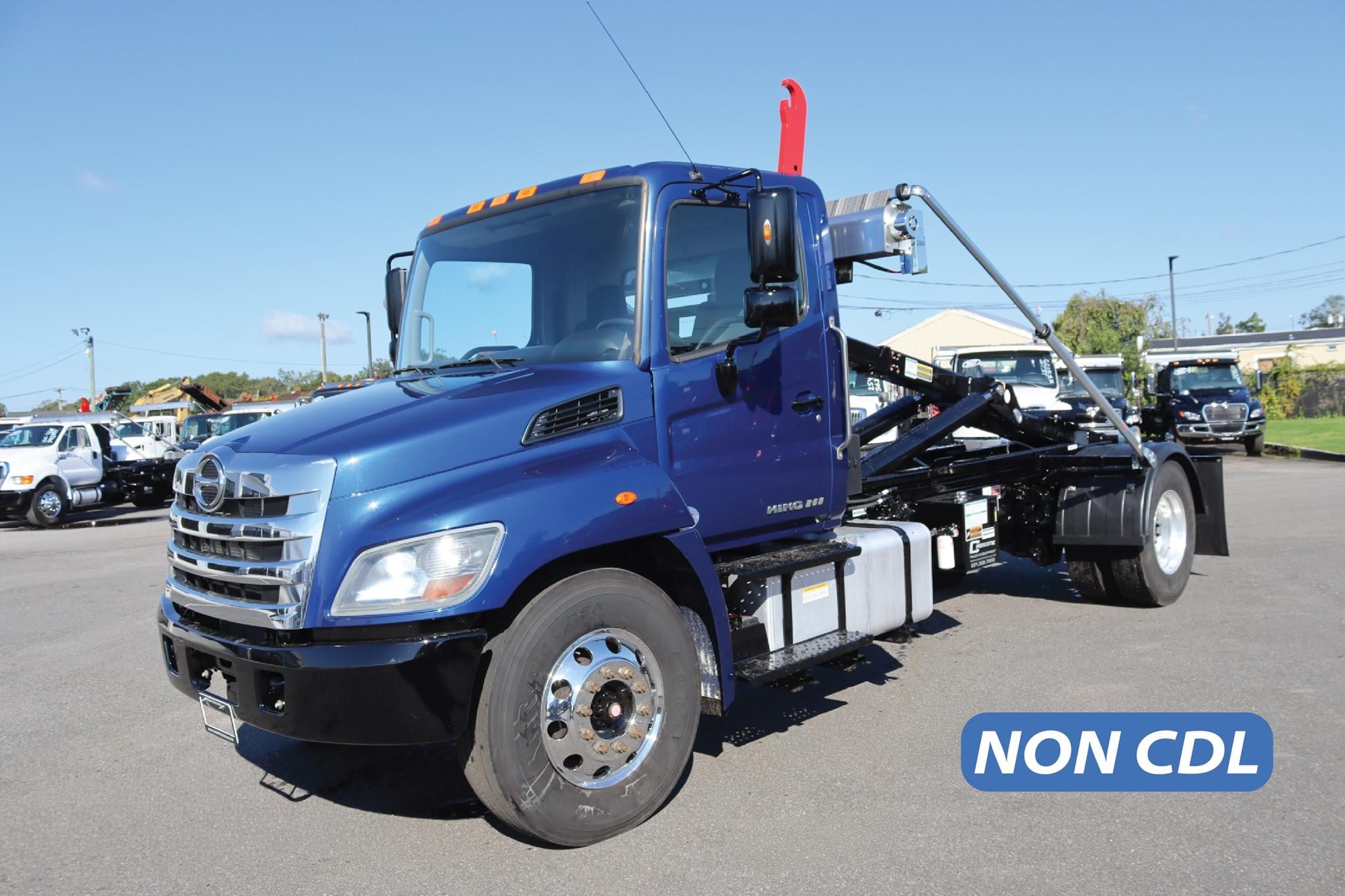 2020 HINO 268 2020 HINO 268 - image 1 of 6