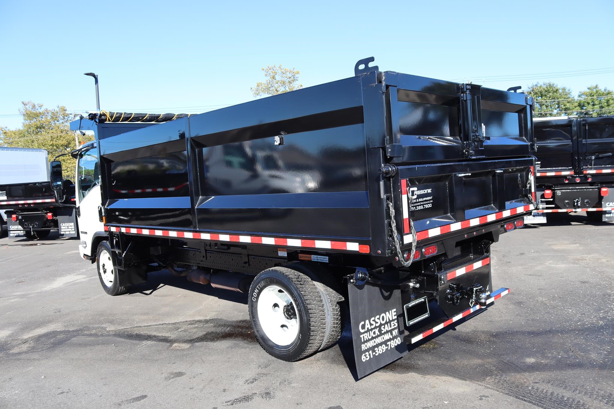 2017 ISUZU NPR HD 2017 ISUZU NPR HD - image 2 of 6